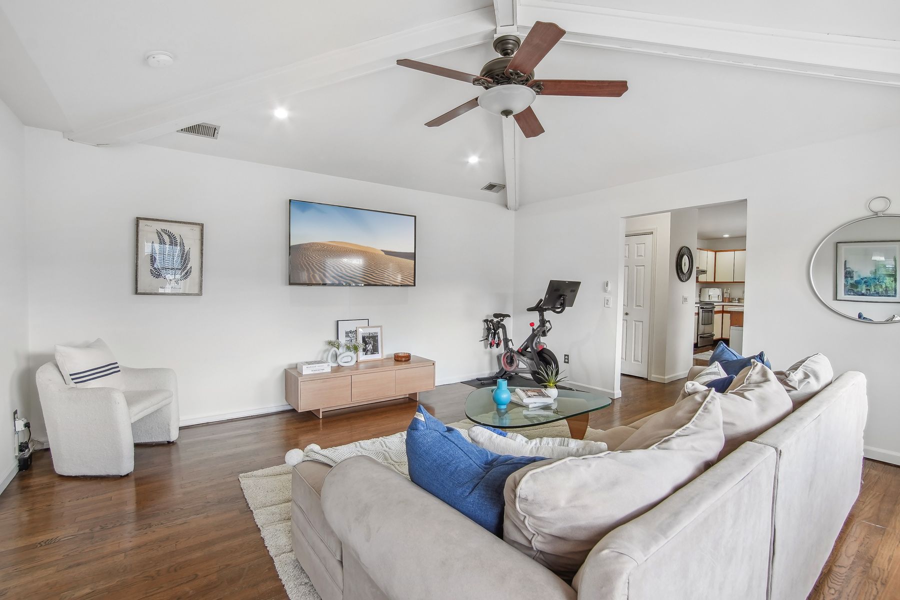 238 Claremont Avenue Unit# 5