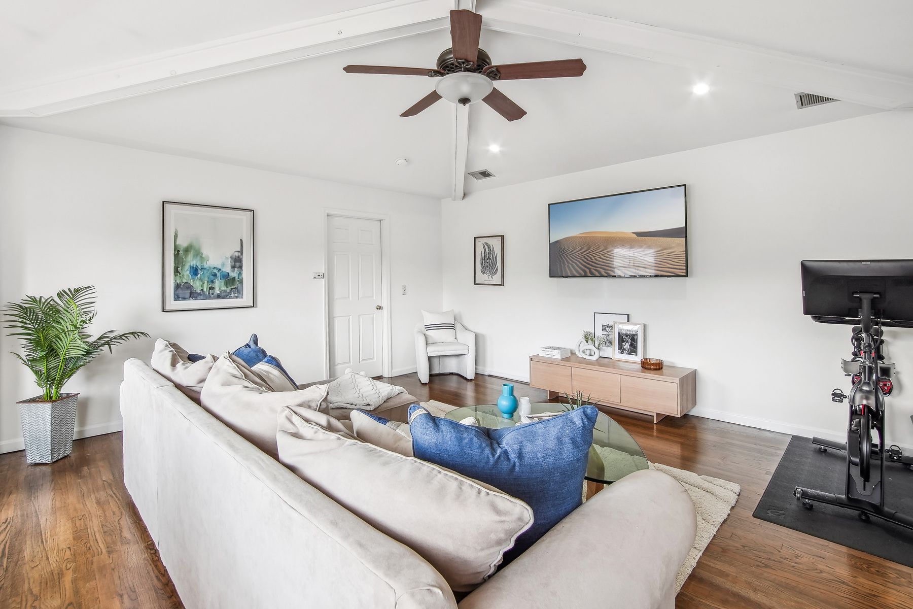 238 Claremont Avenue Unit# 5