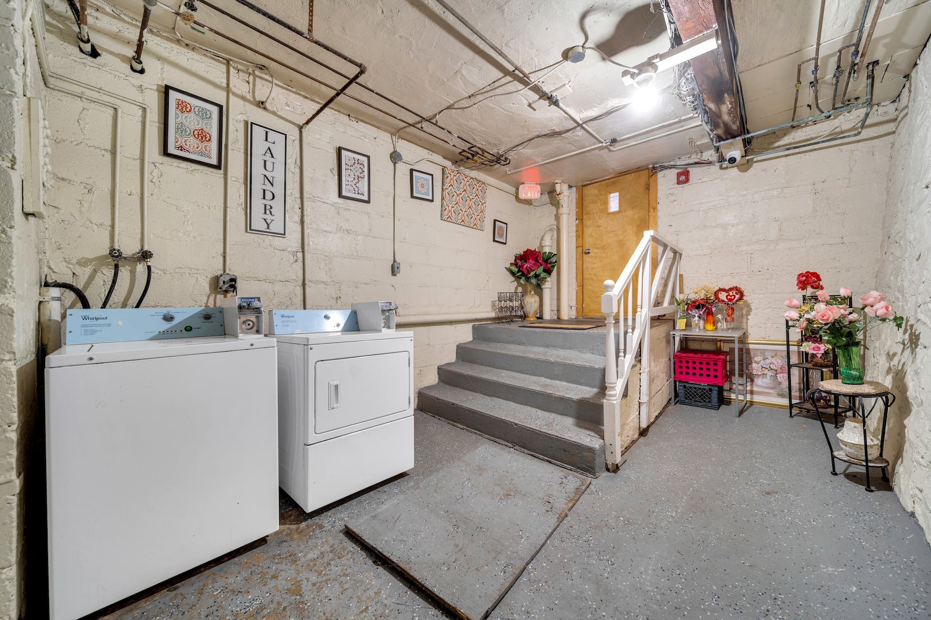 601 Columbia Ave, 202