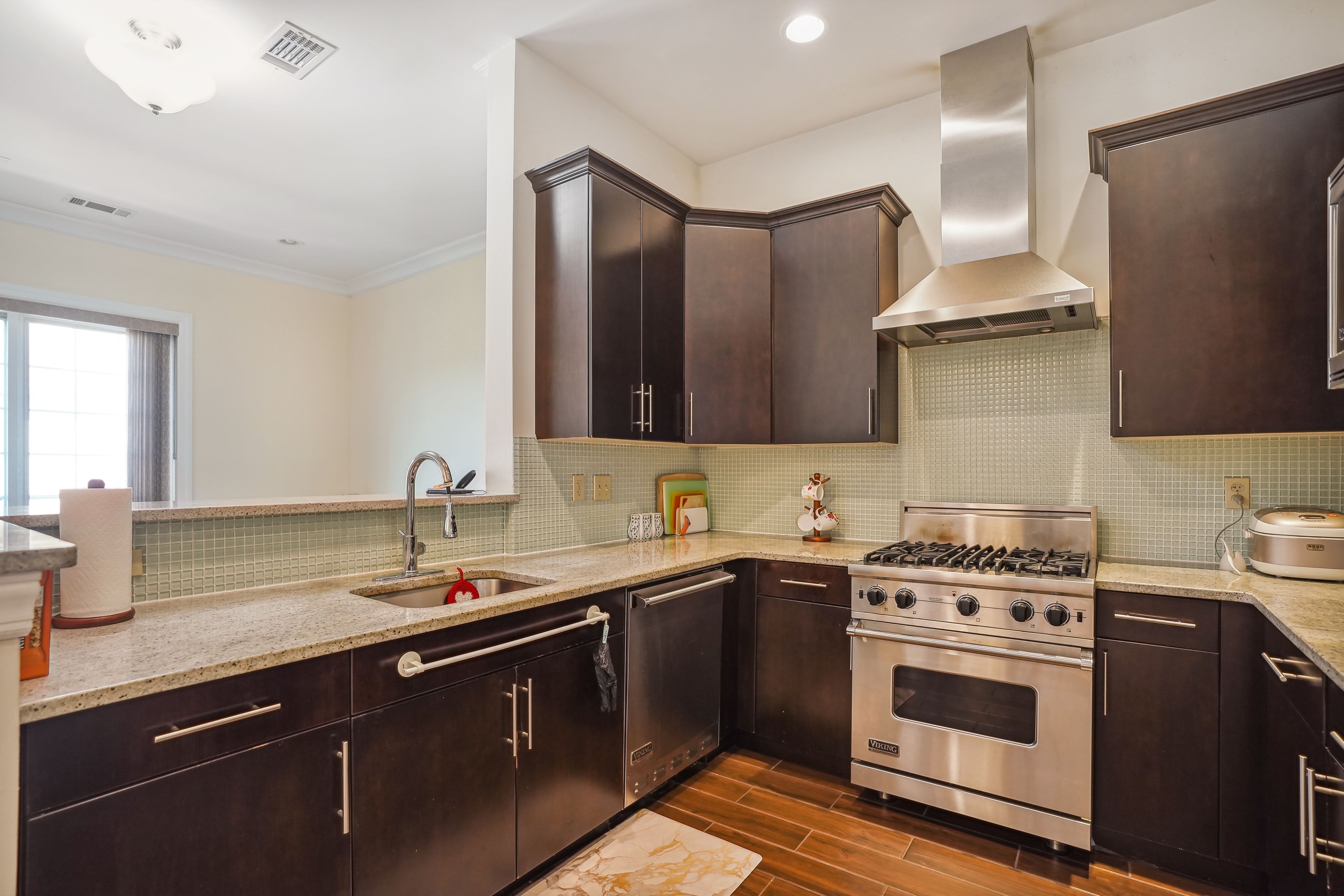 2307 The Plaza Unit# 2307