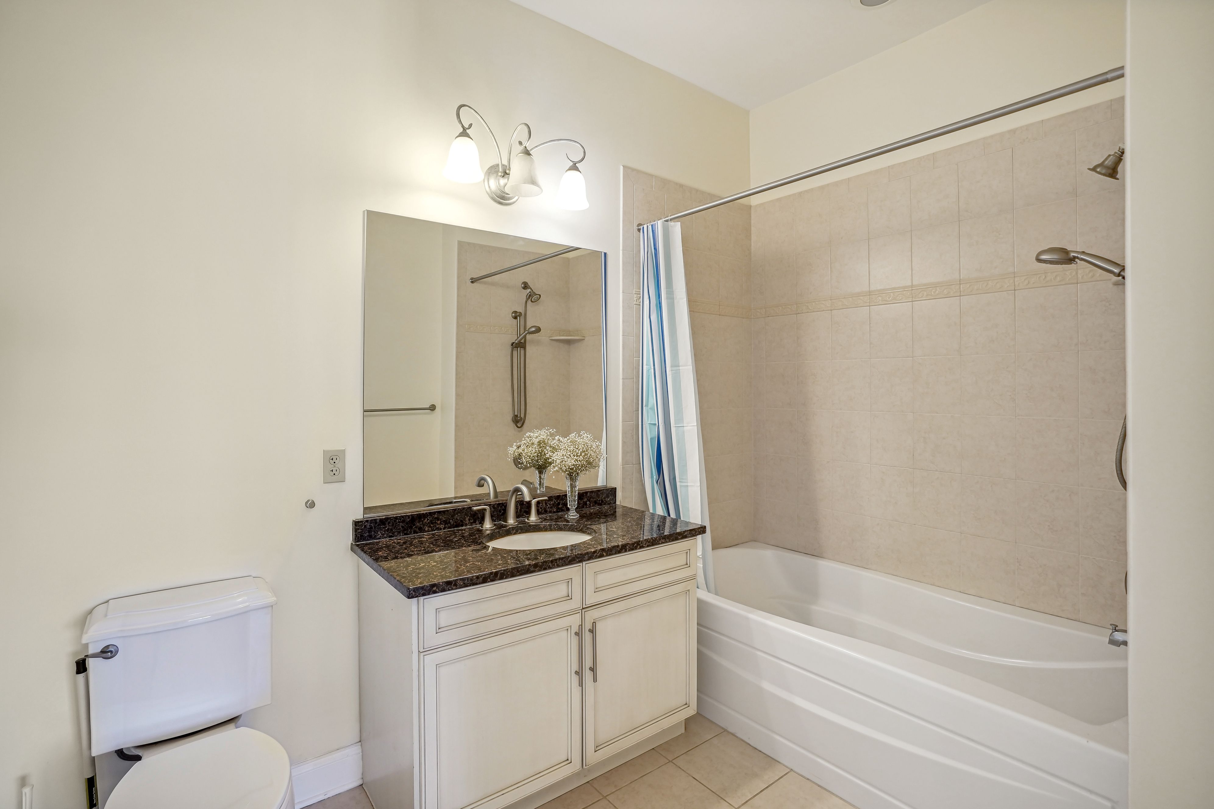 2307 The Plaza Unit# 2307