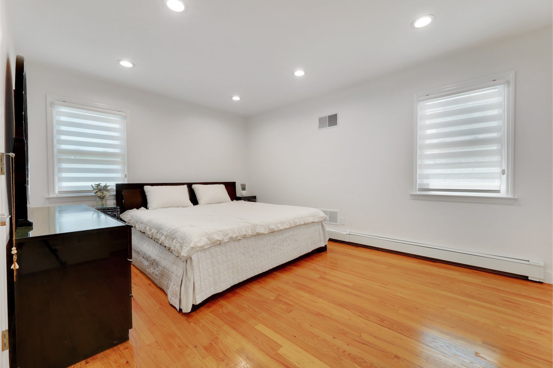 10 Ray Avenue 