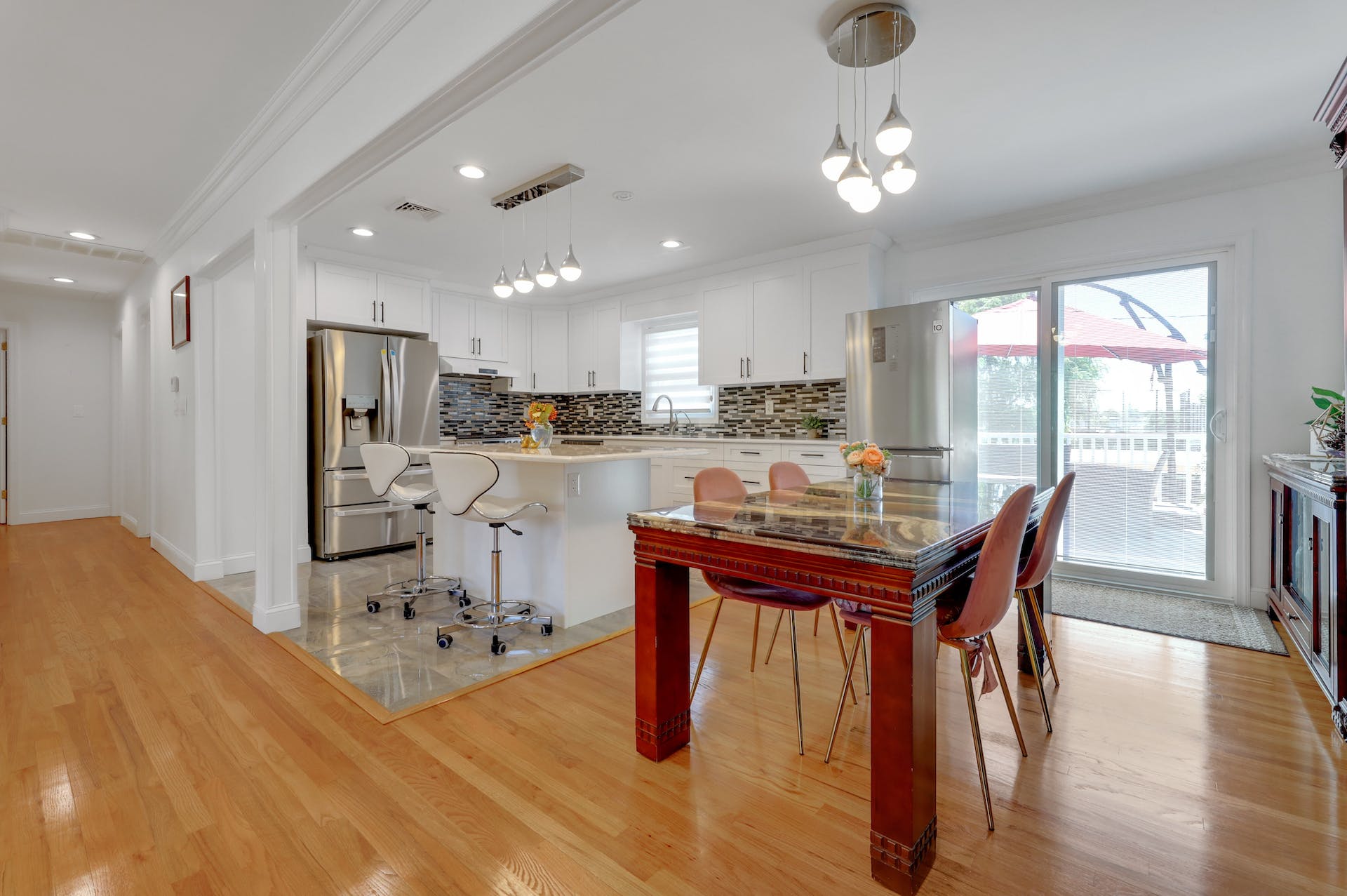 10 Ray Avenue 