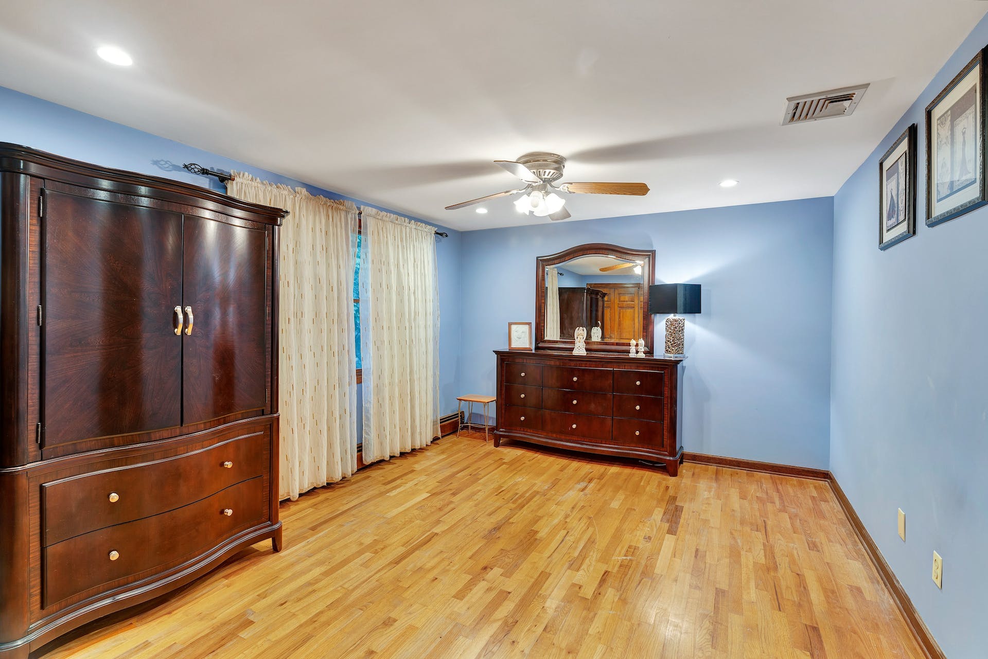 145 Franklin St
