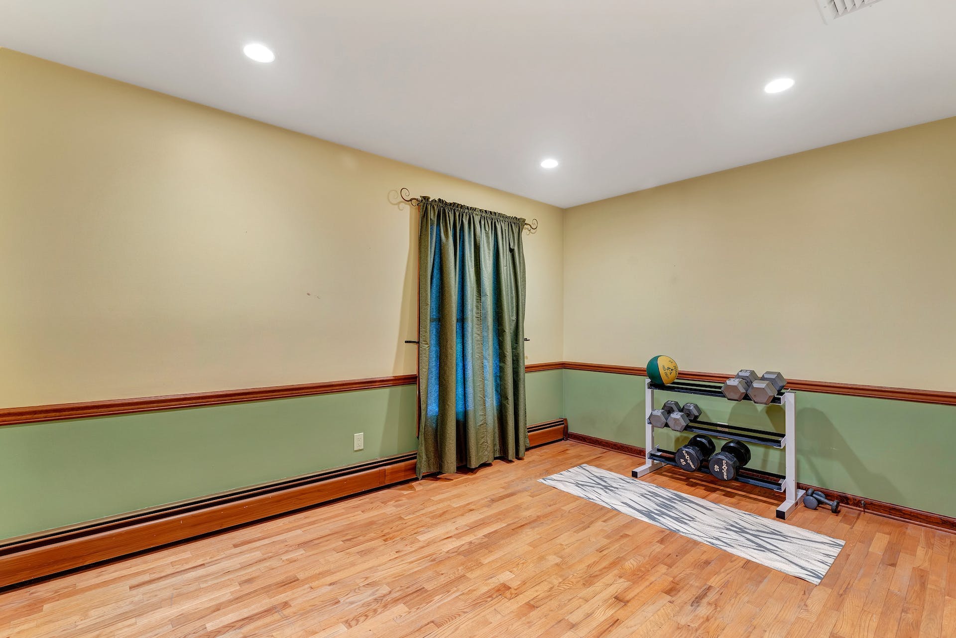 145 Franklin St