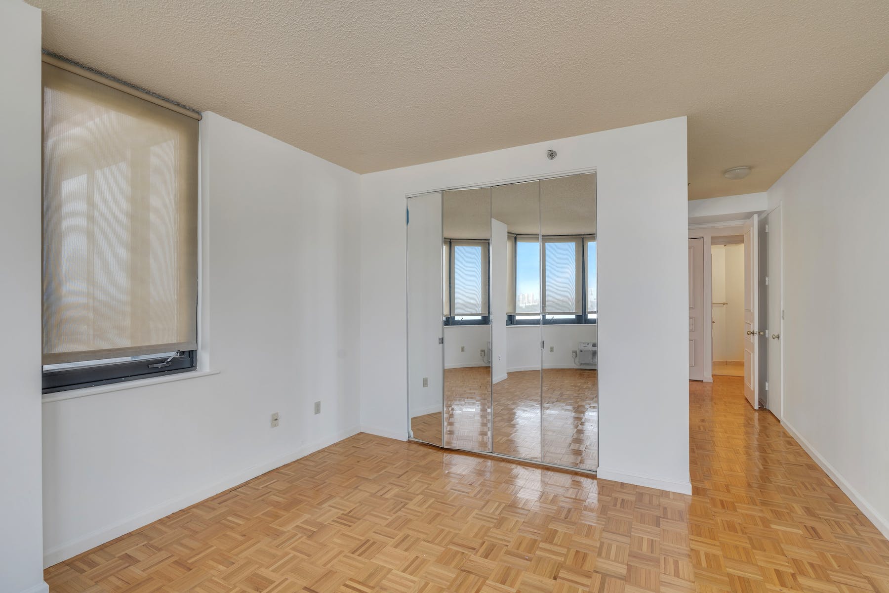 100 Carlyle Drive 8KN 