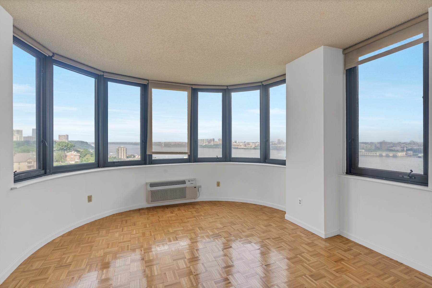 100 Carlyle Drive 8KN 