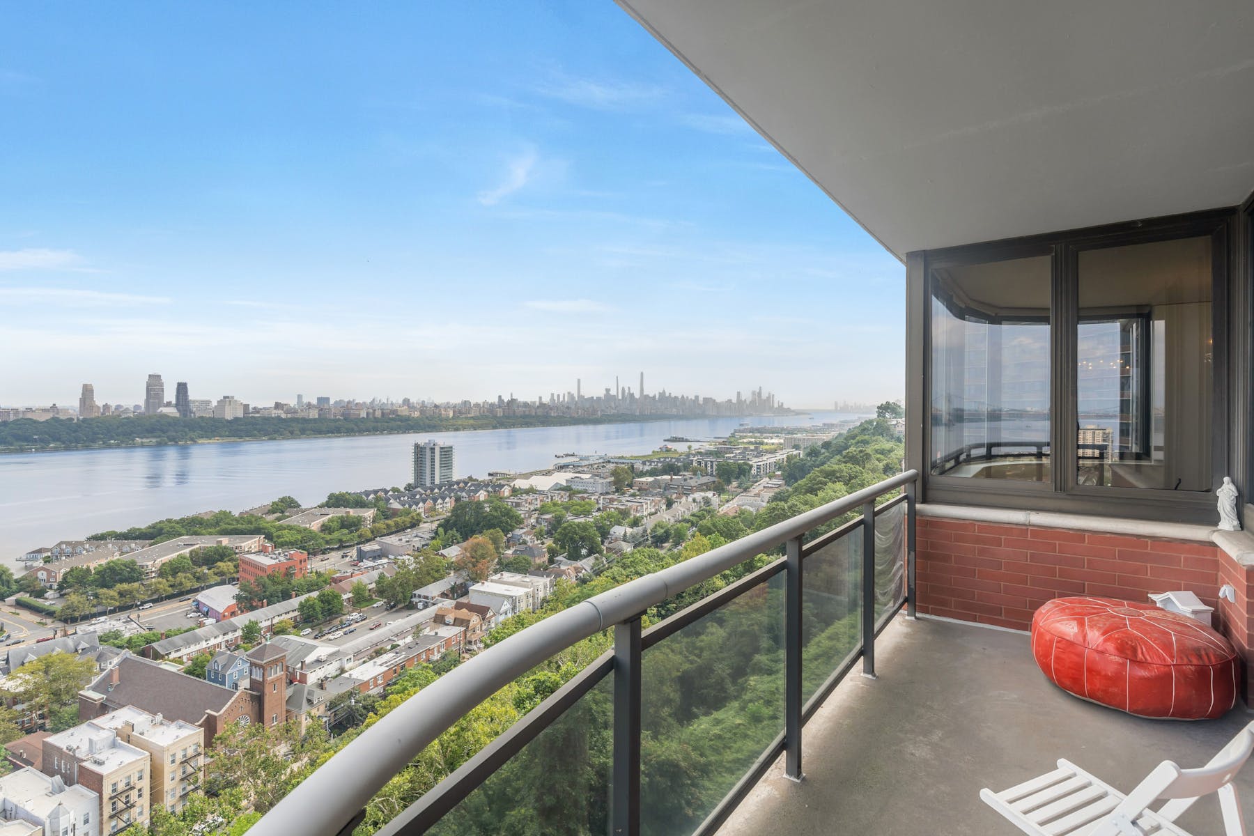 100 Carlyle Drive 8KN 