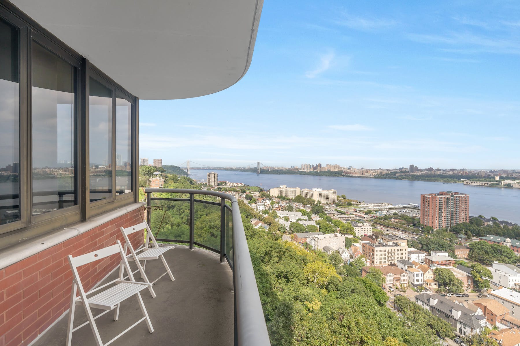 100 Carlyle Drive 8KN 
