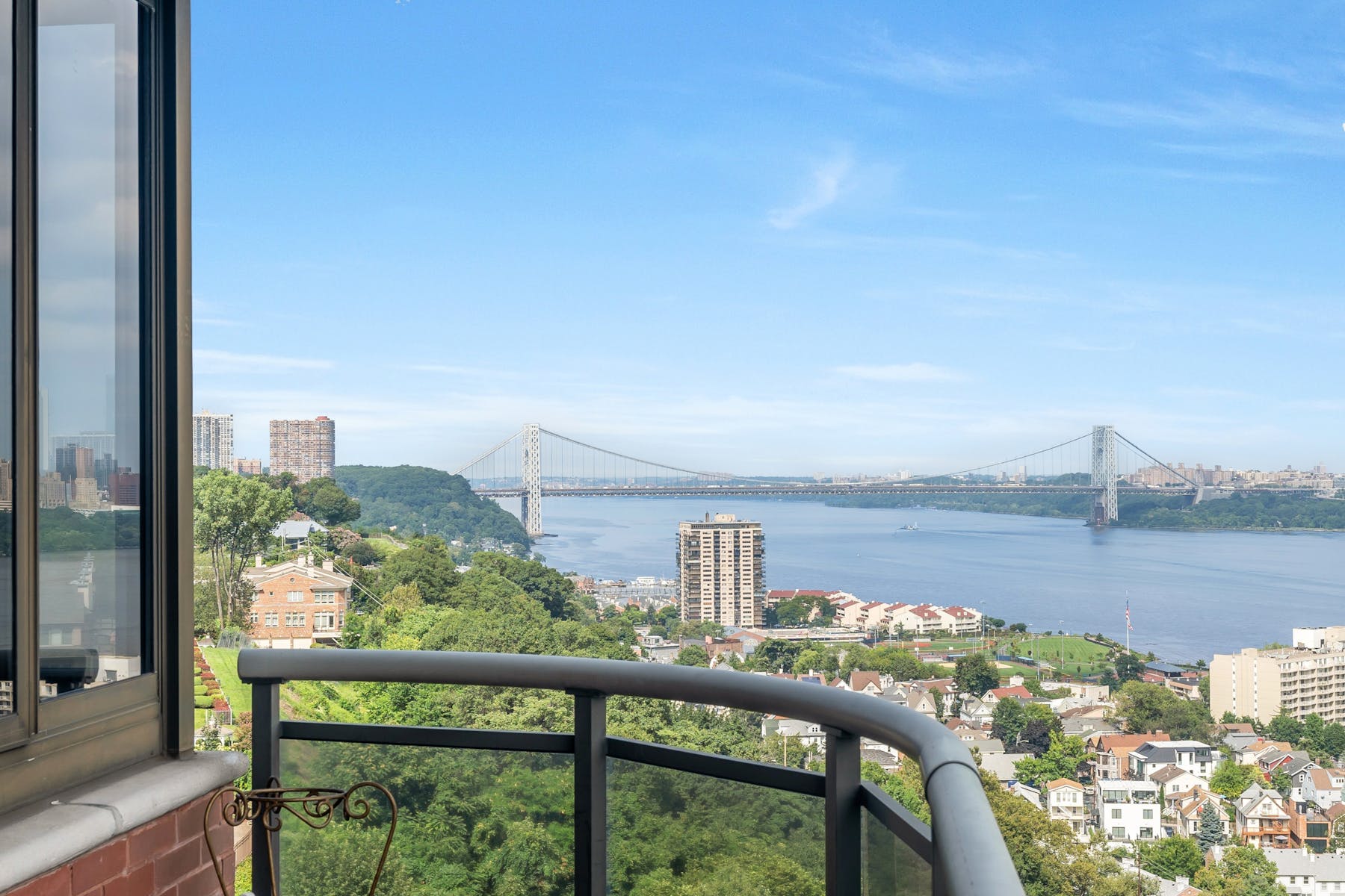 100 Carlyle Drive 8KN 