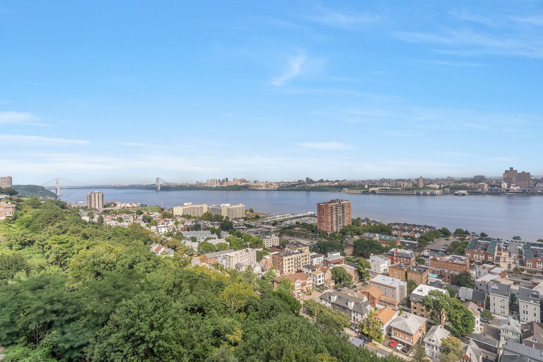100 Carlyle Drive 8KN 