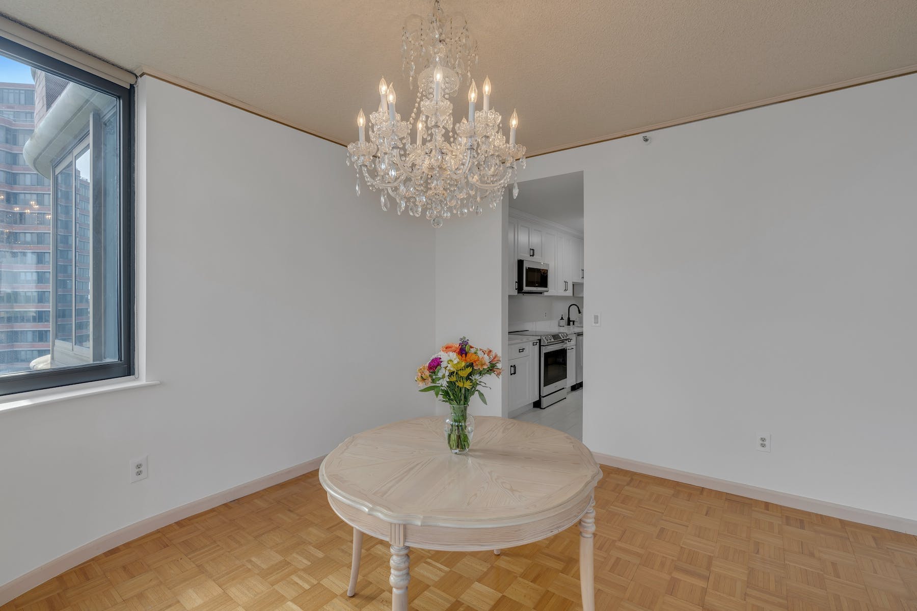 100 Carlyle Drive 8KN 