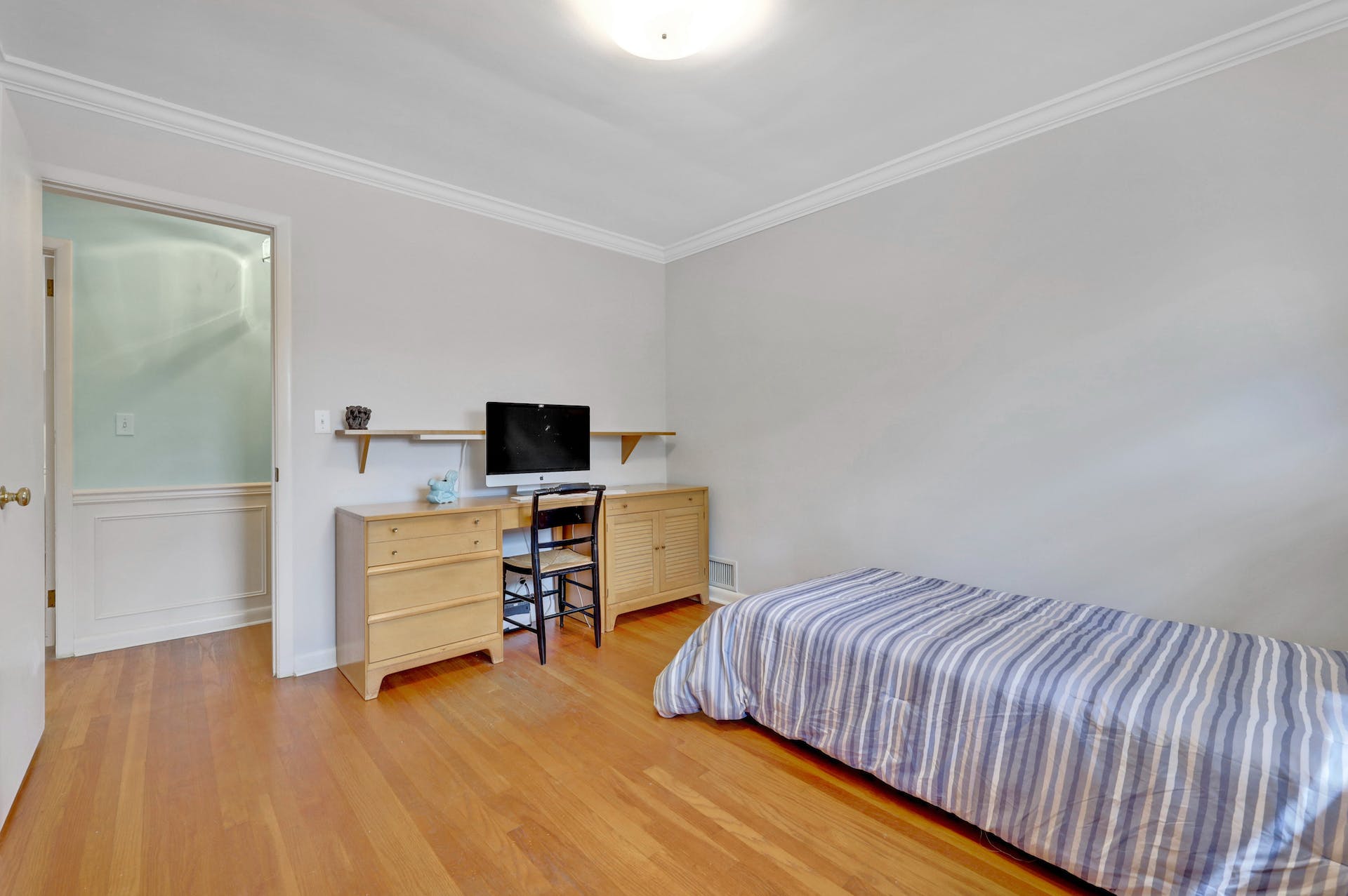243 Burnside Place 