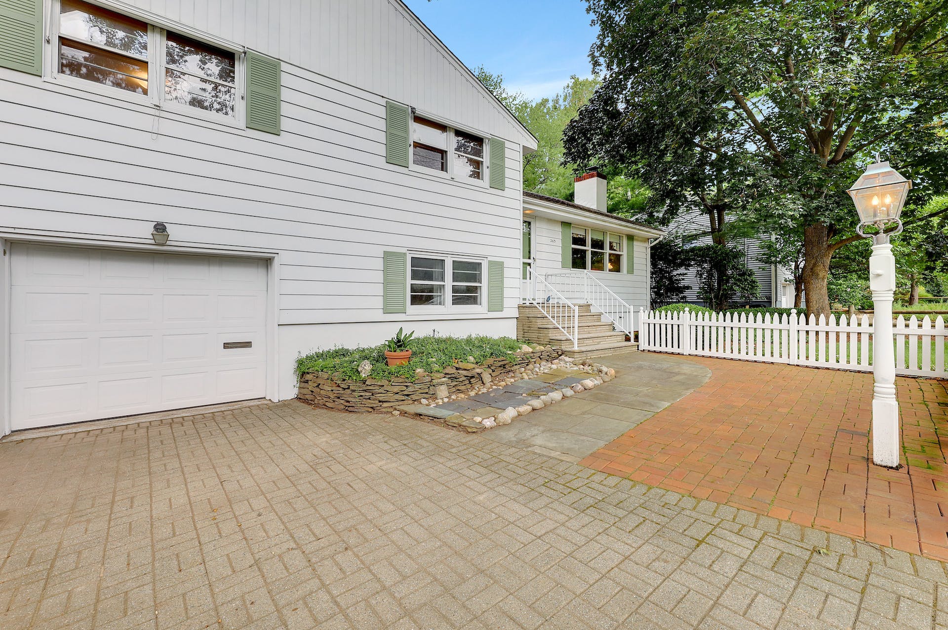 243 Burnside Place 