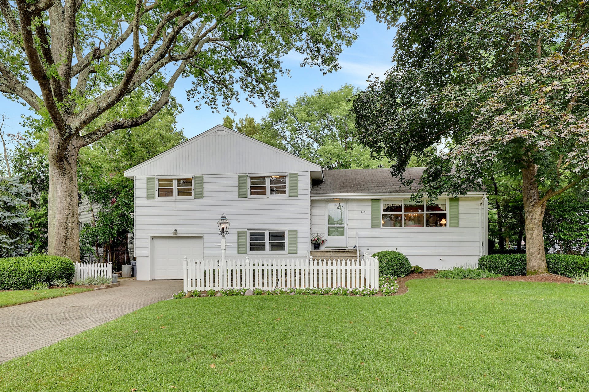 243 Burnside Place 