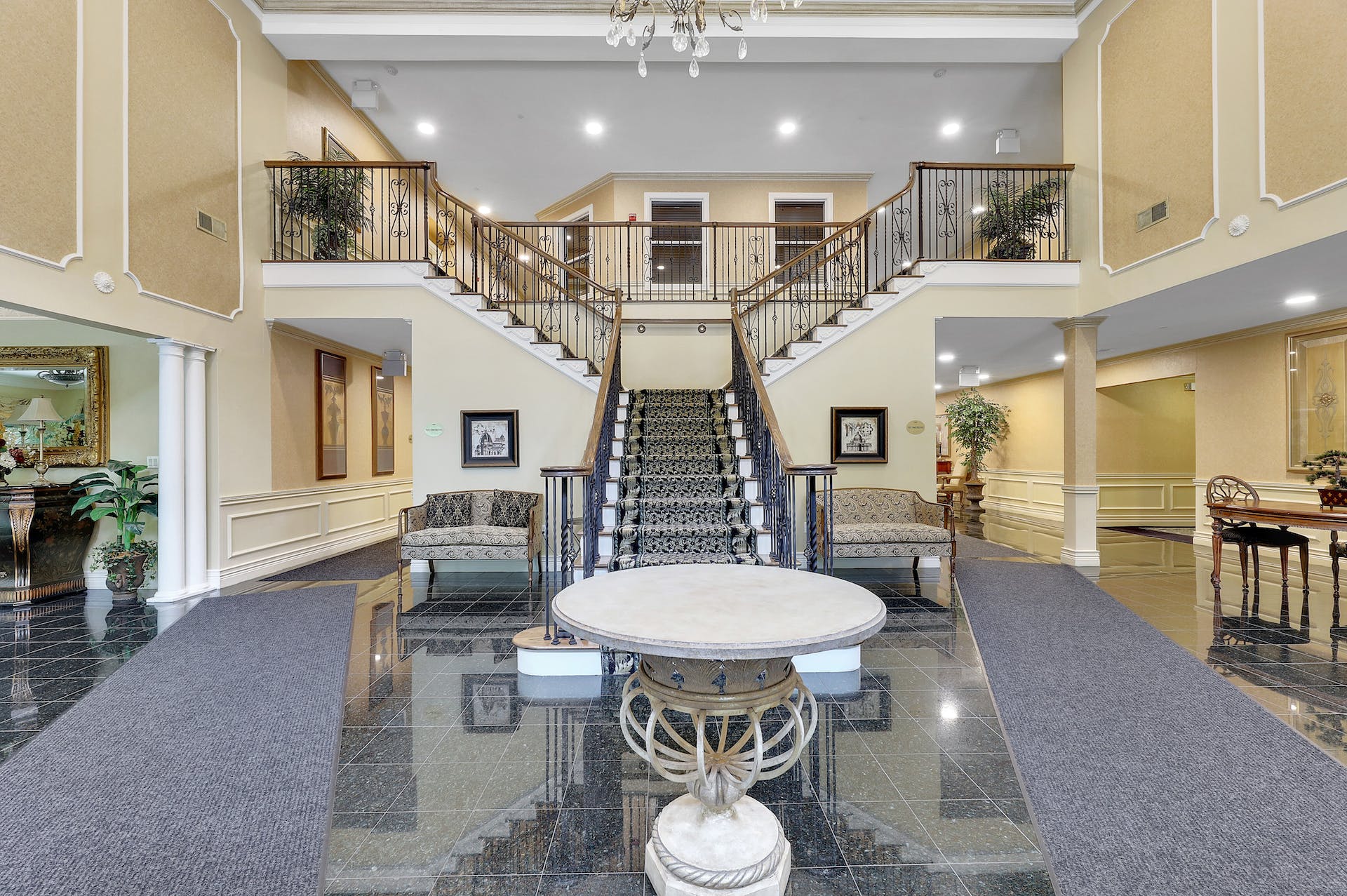 80 Ridgewood Road Unit# 209