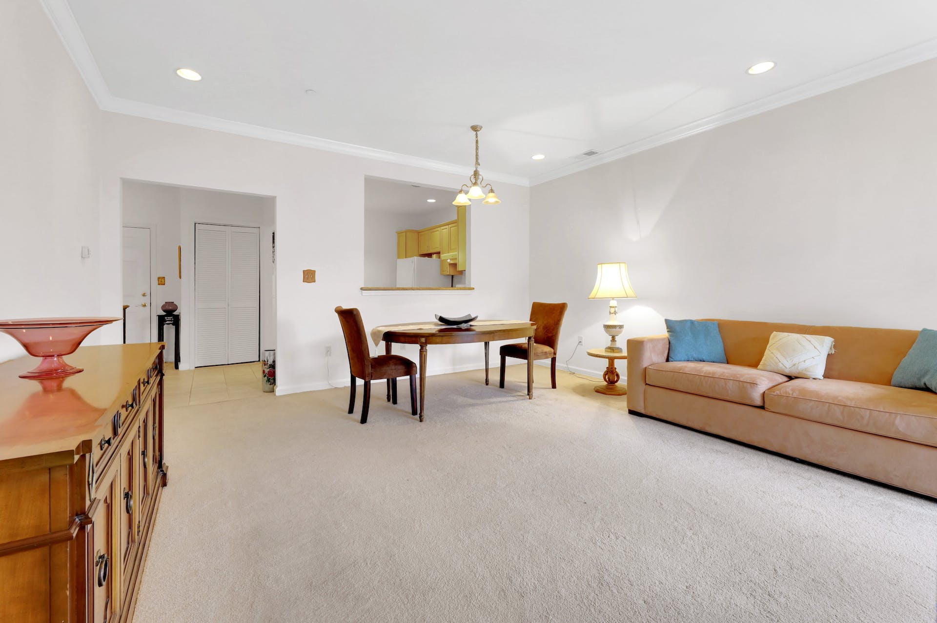 80 Ridgewood Road Unit# 209