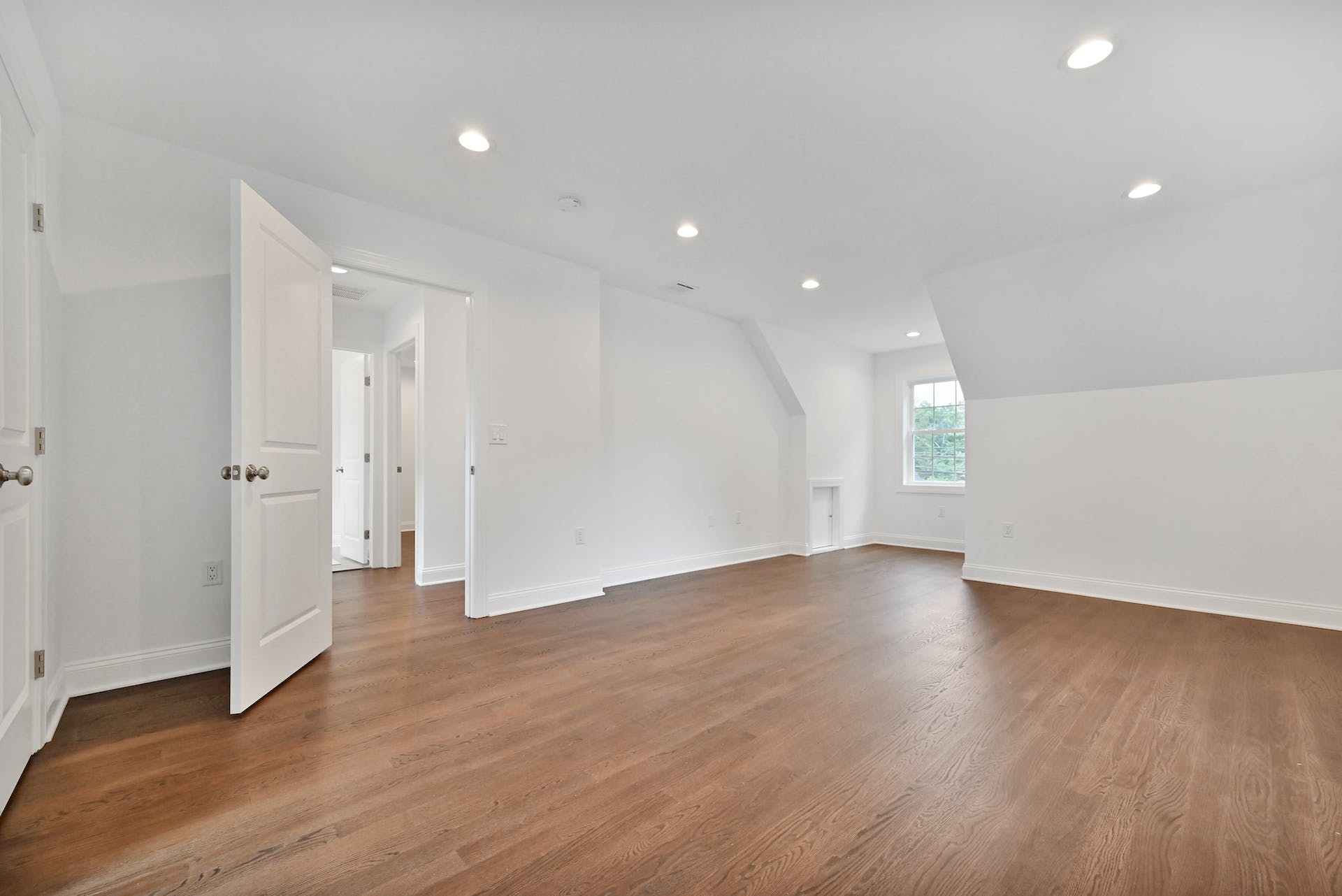 216 Knickerbocker Road