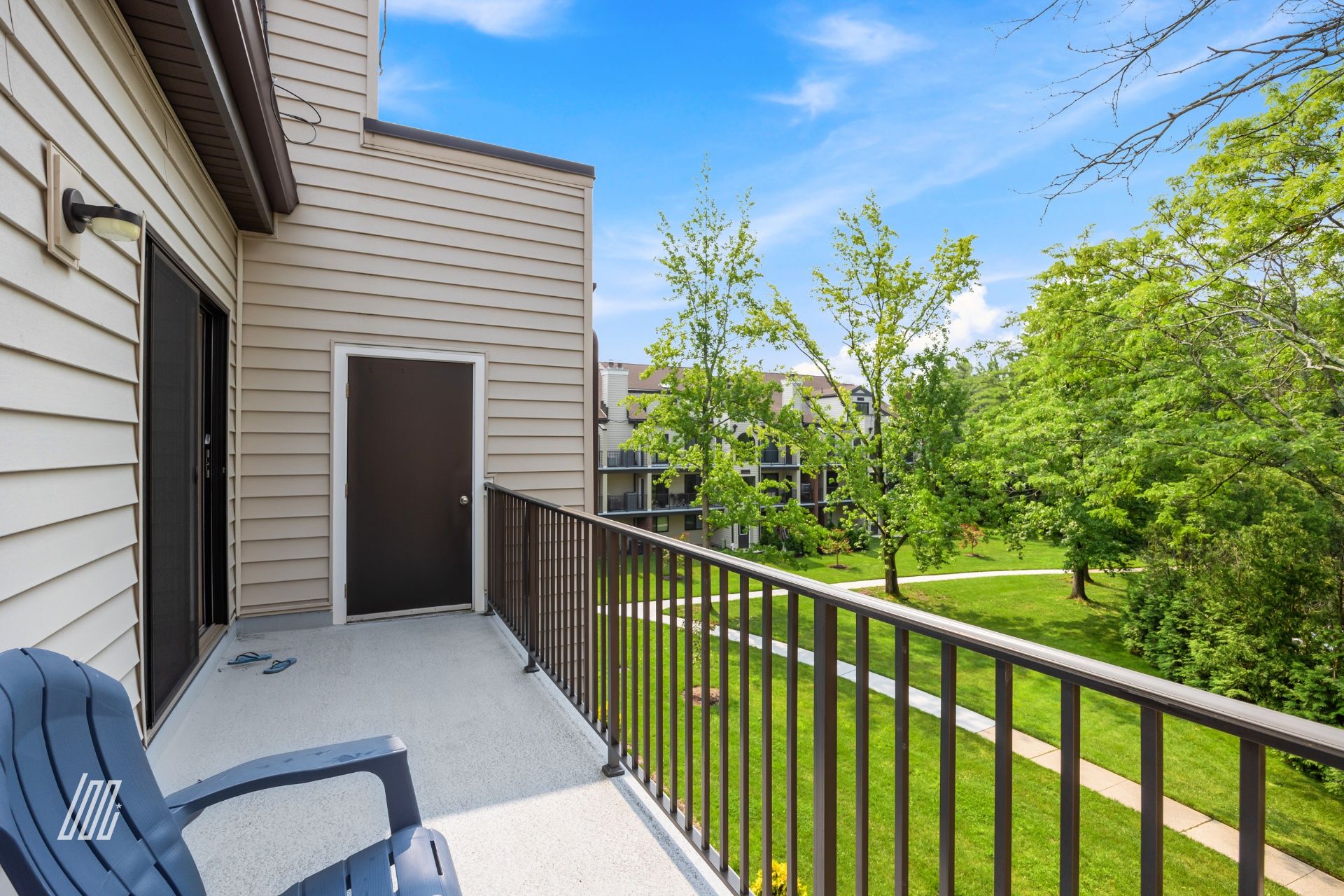 4 Whitman Court
