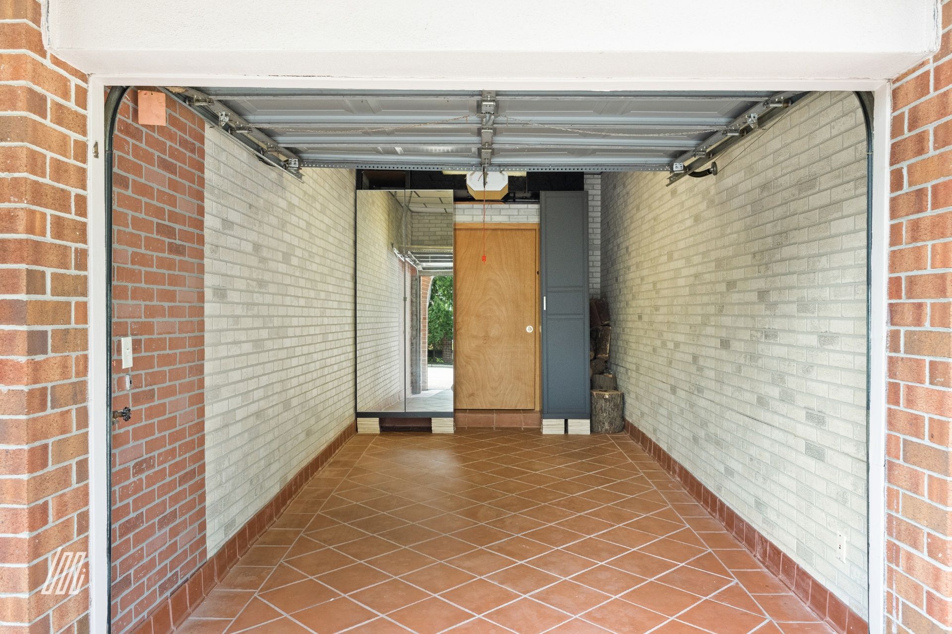 4 Whitman Court