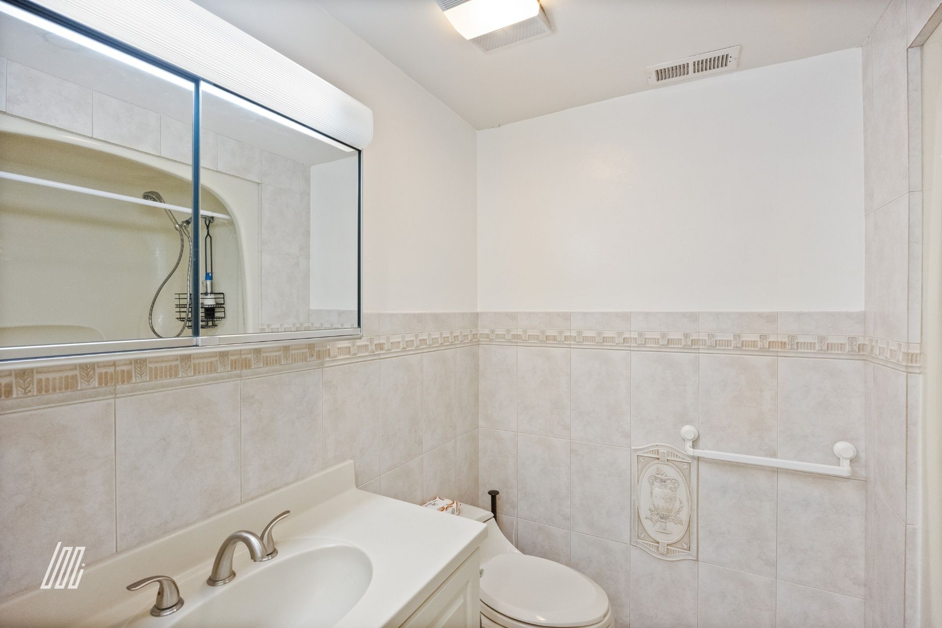 4 Whitman Court