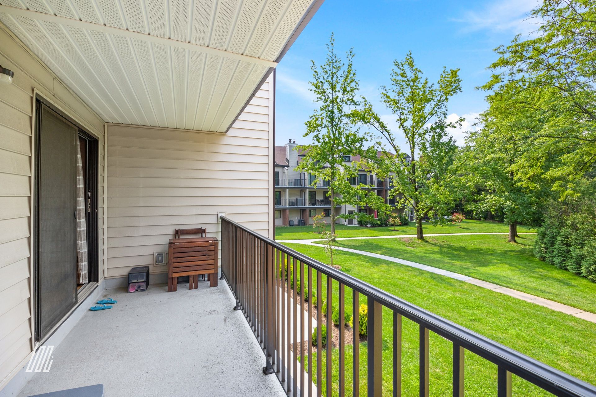 4 Whitman Court