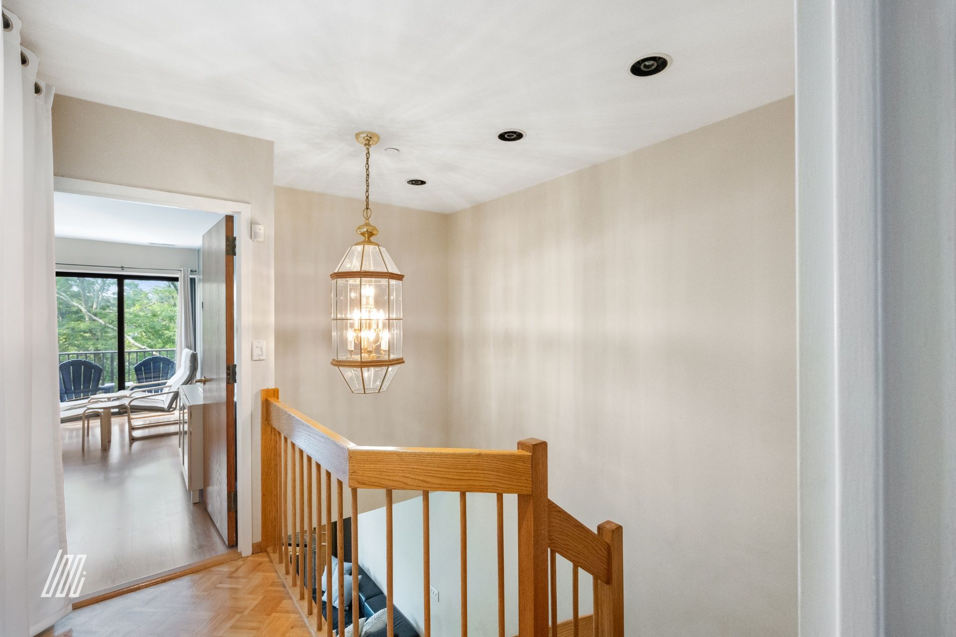 4 Whitman Court