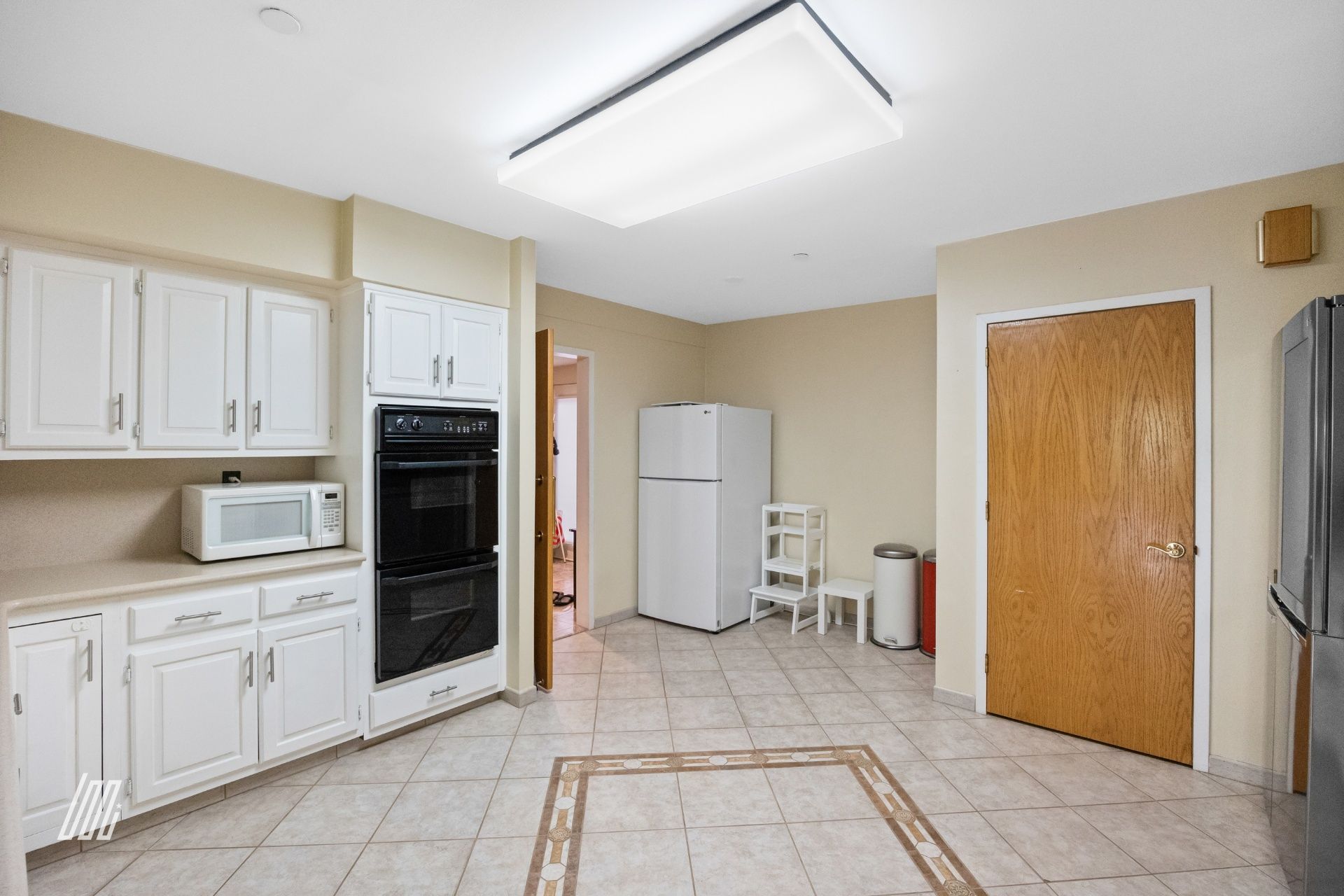 4 Whitman Court