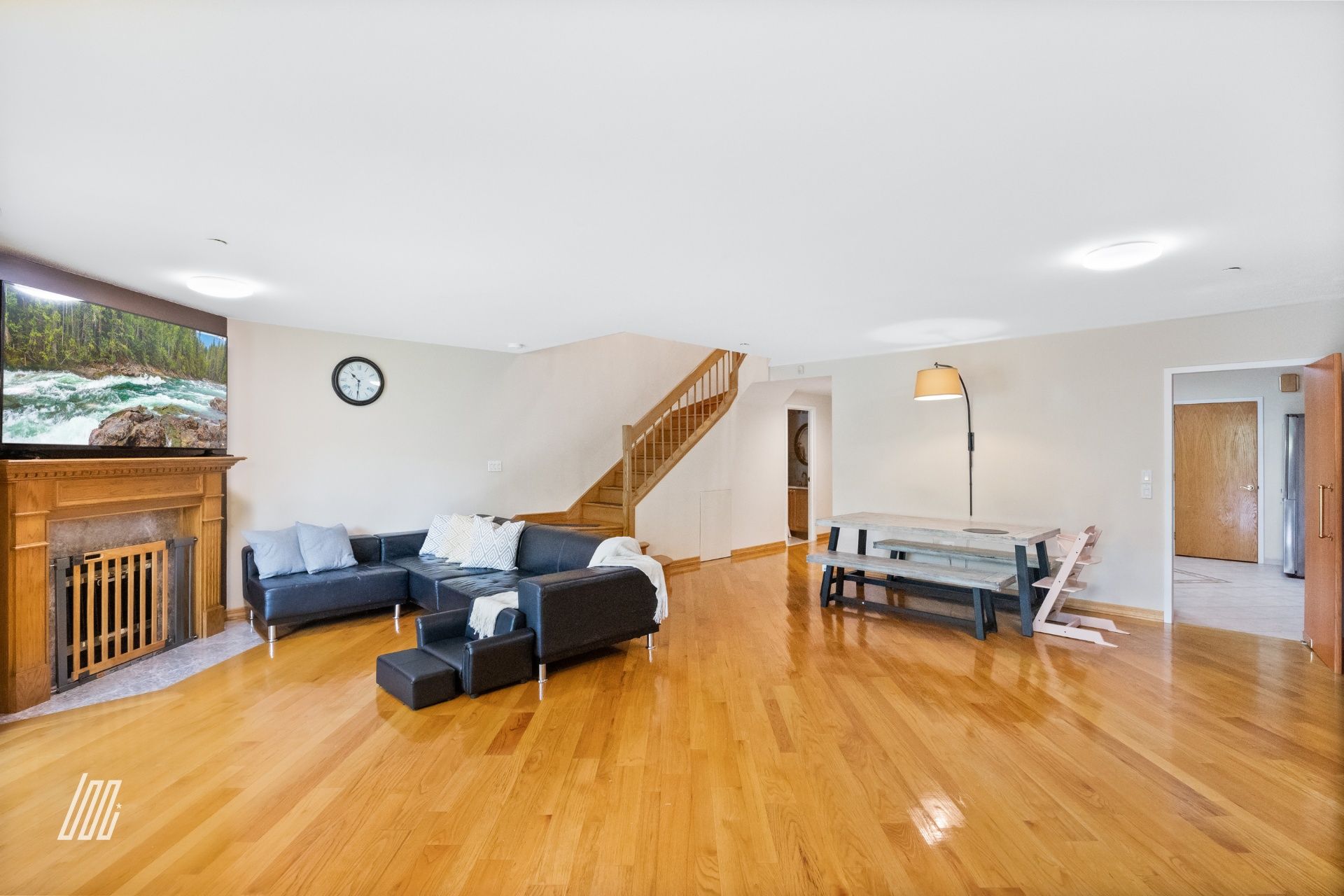 4 Whitman Court