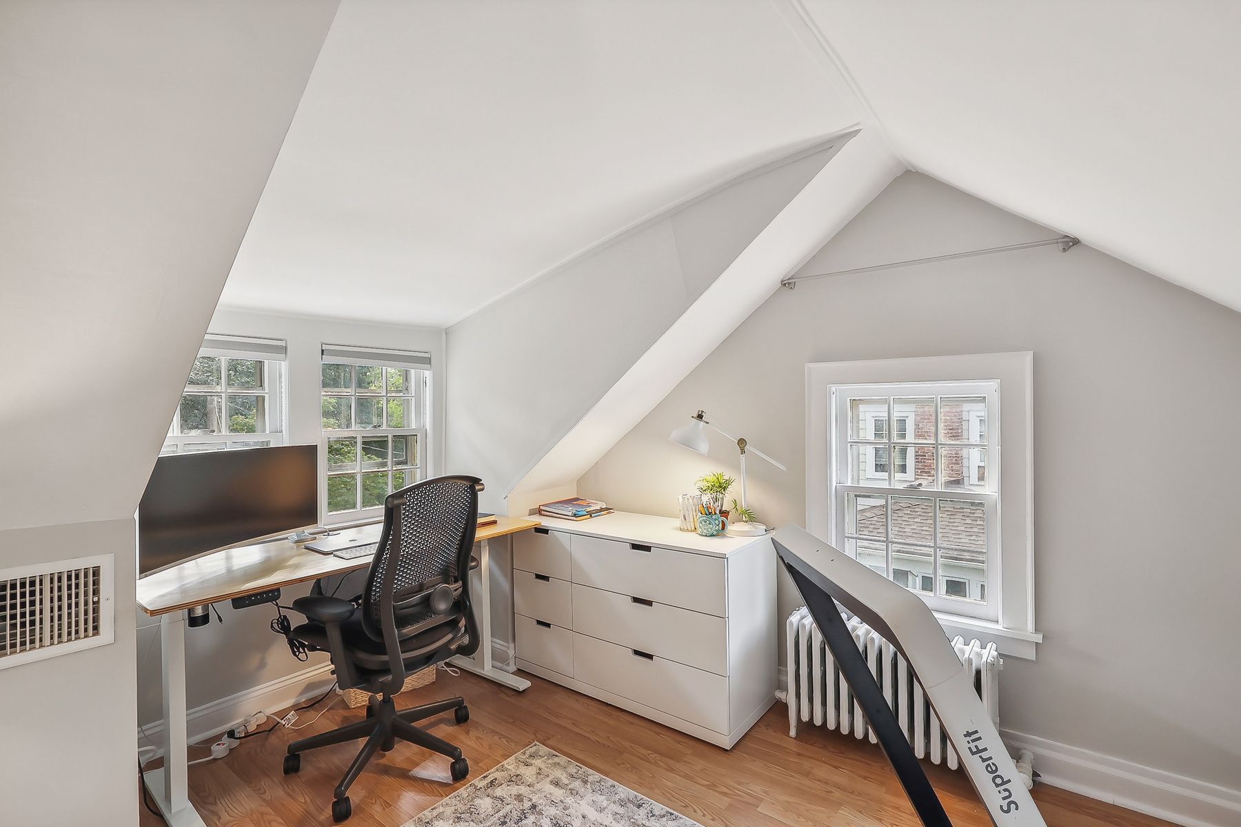 20 Nassau Road