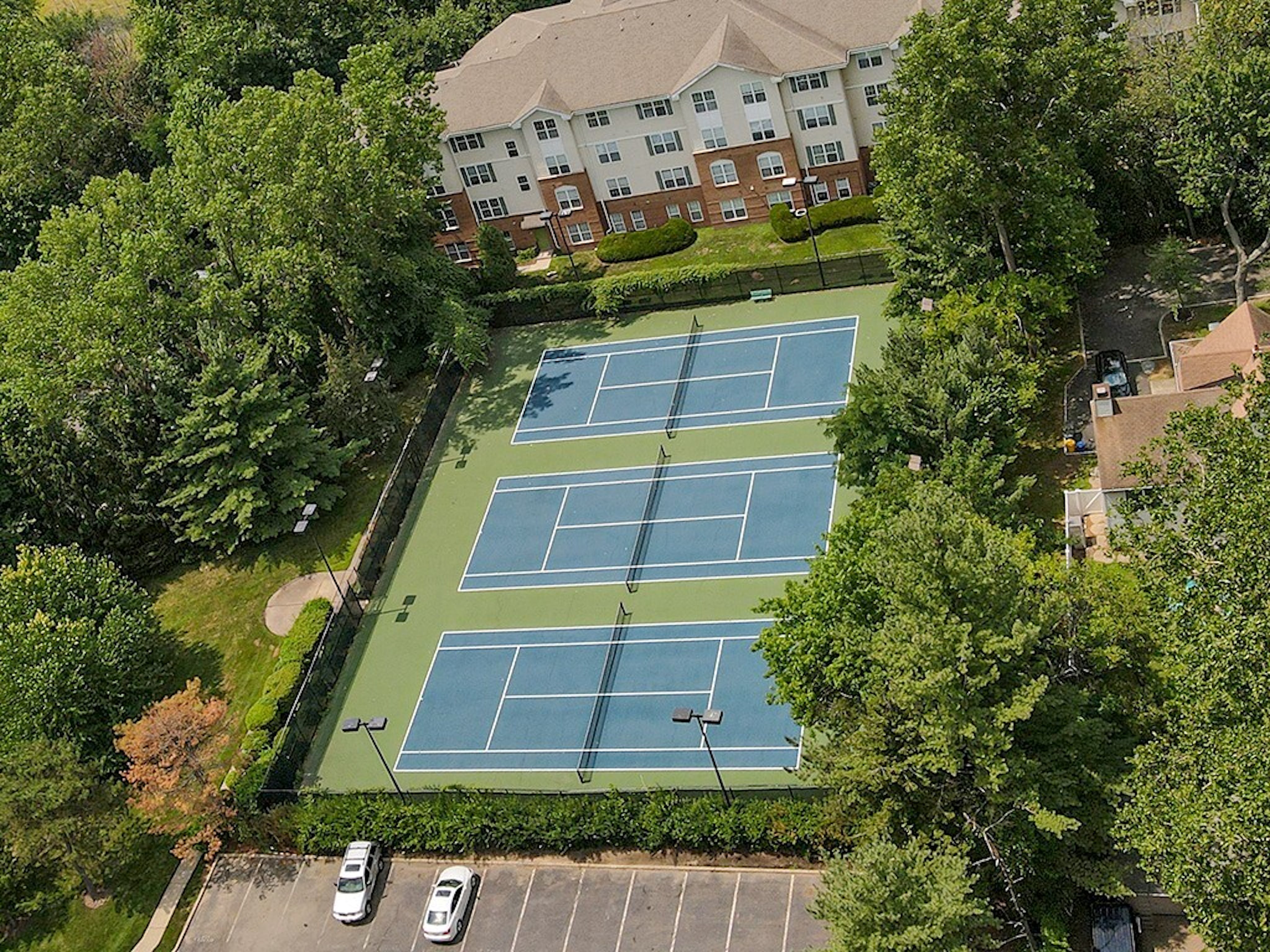 4 Eliot Court 