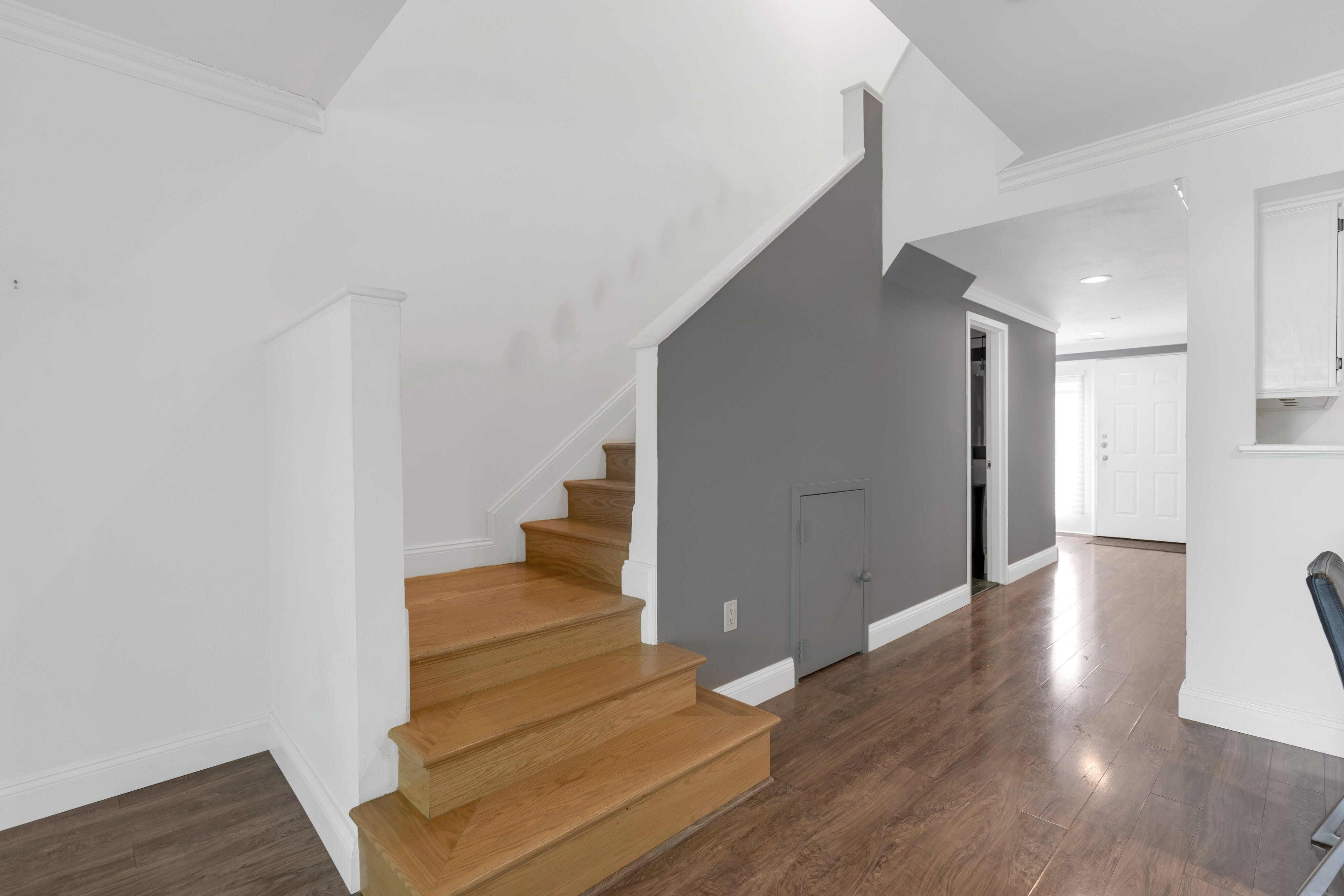 4 Eliot Court 