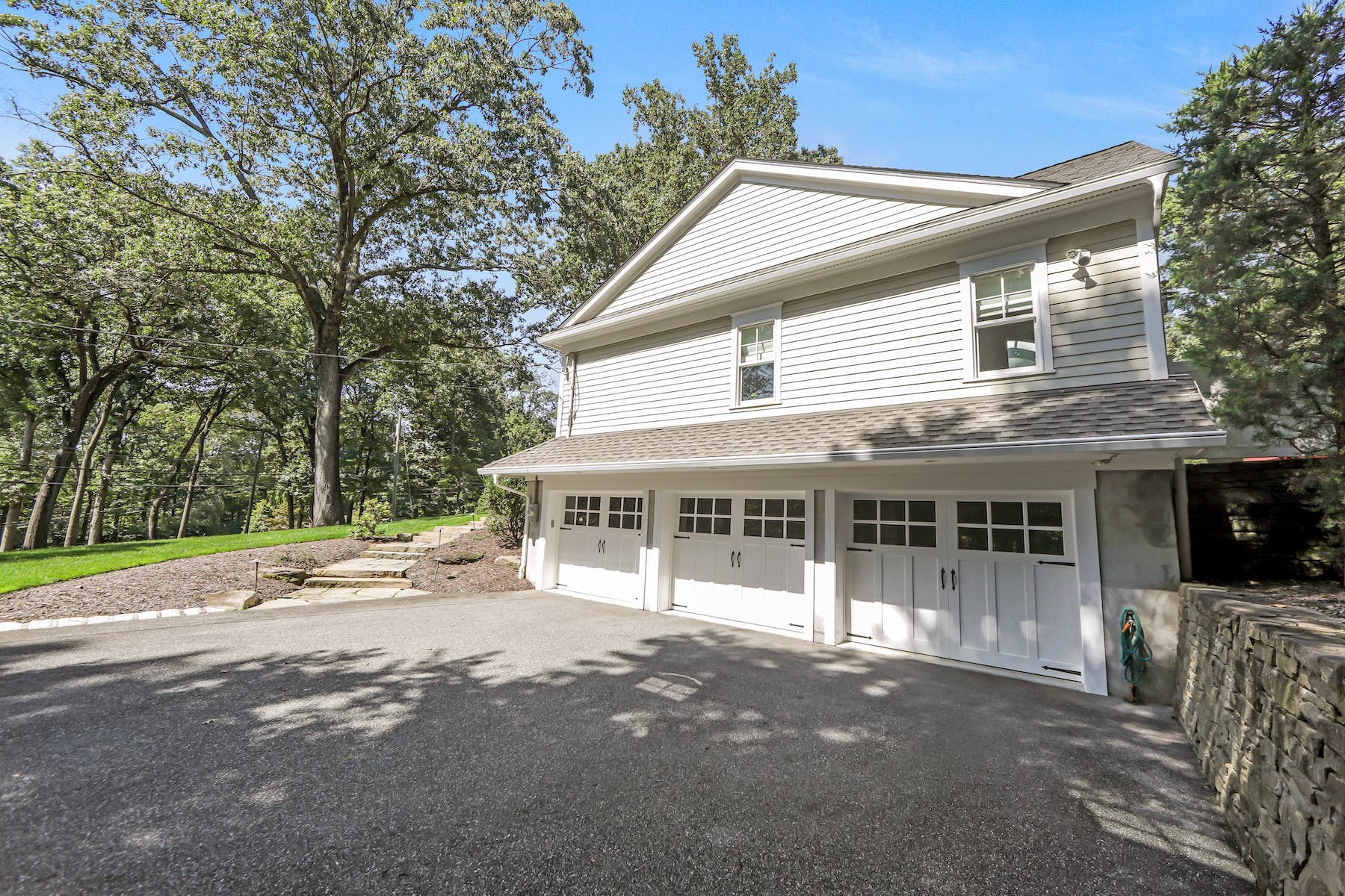 3 Sleepy Hollow Road 