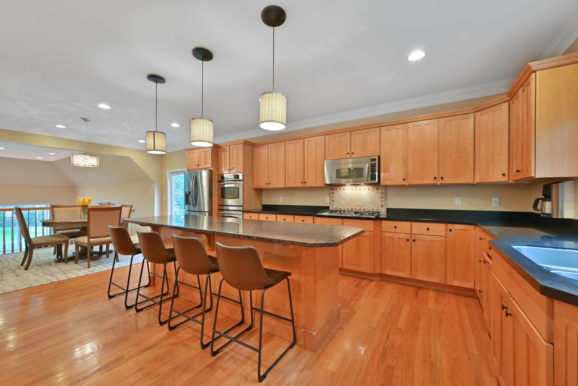 280 Airmount Ave