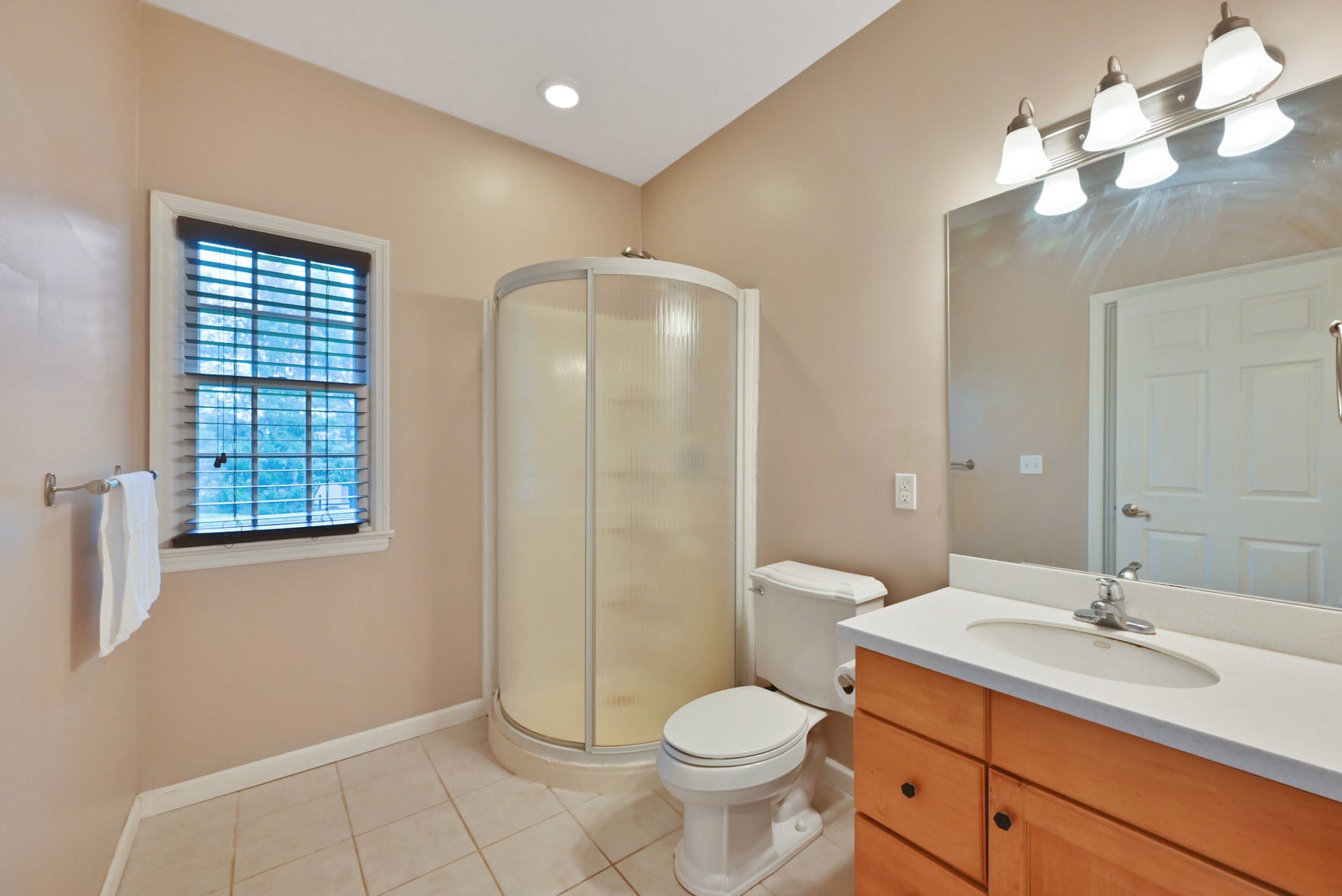 280 Airmount Ave