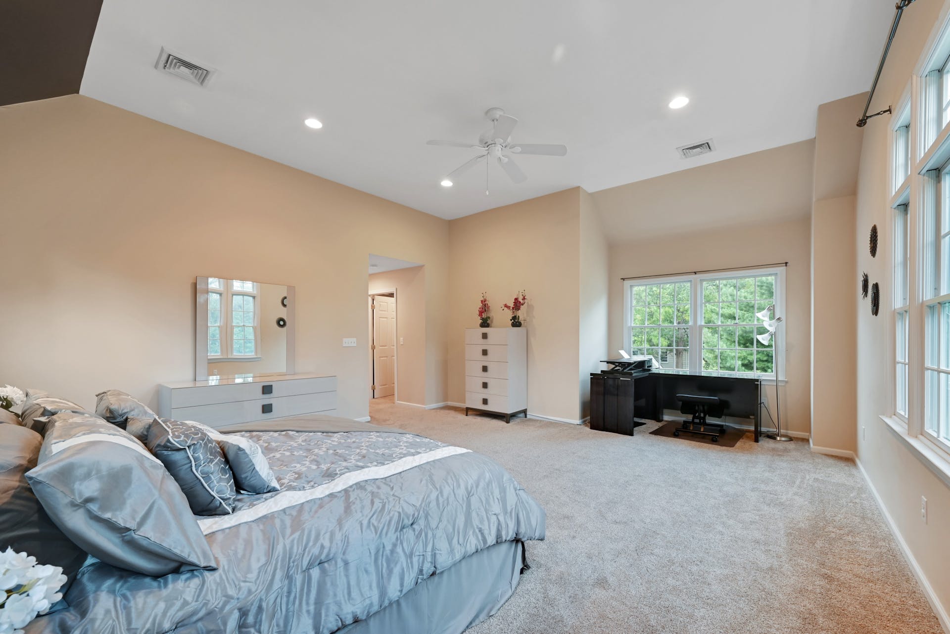 280 Airmount Ave