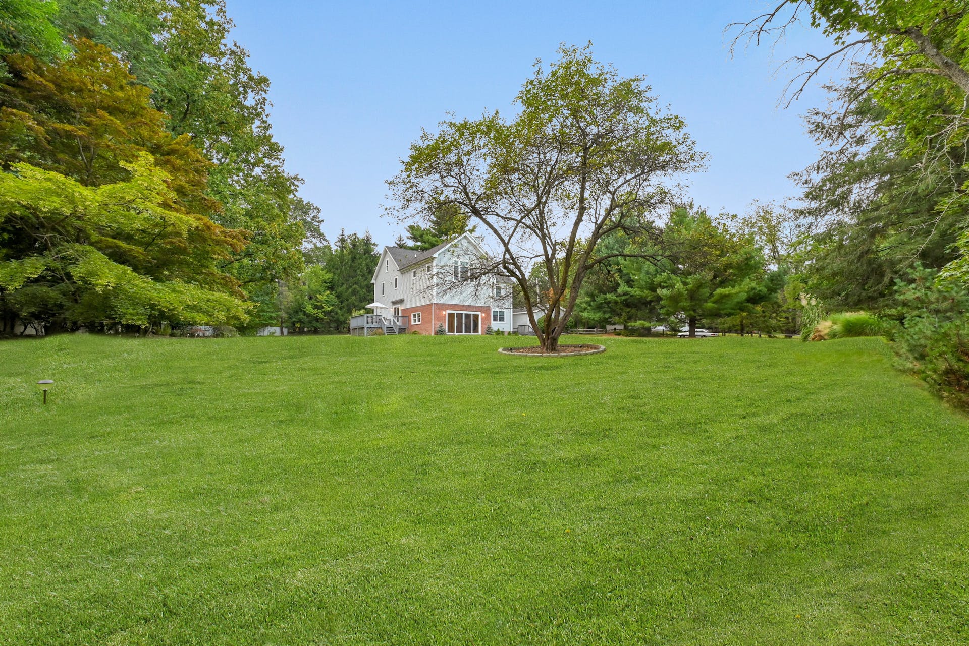 280 Airmount Ave