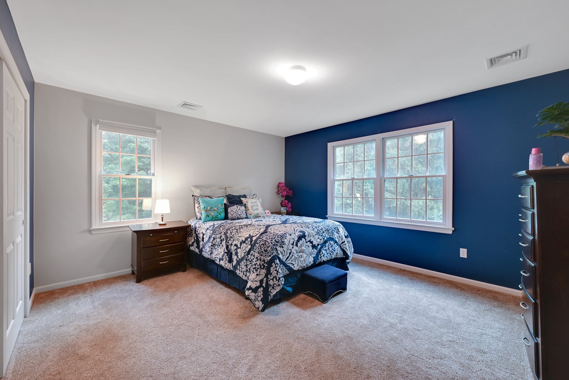 280 Airmount Ave