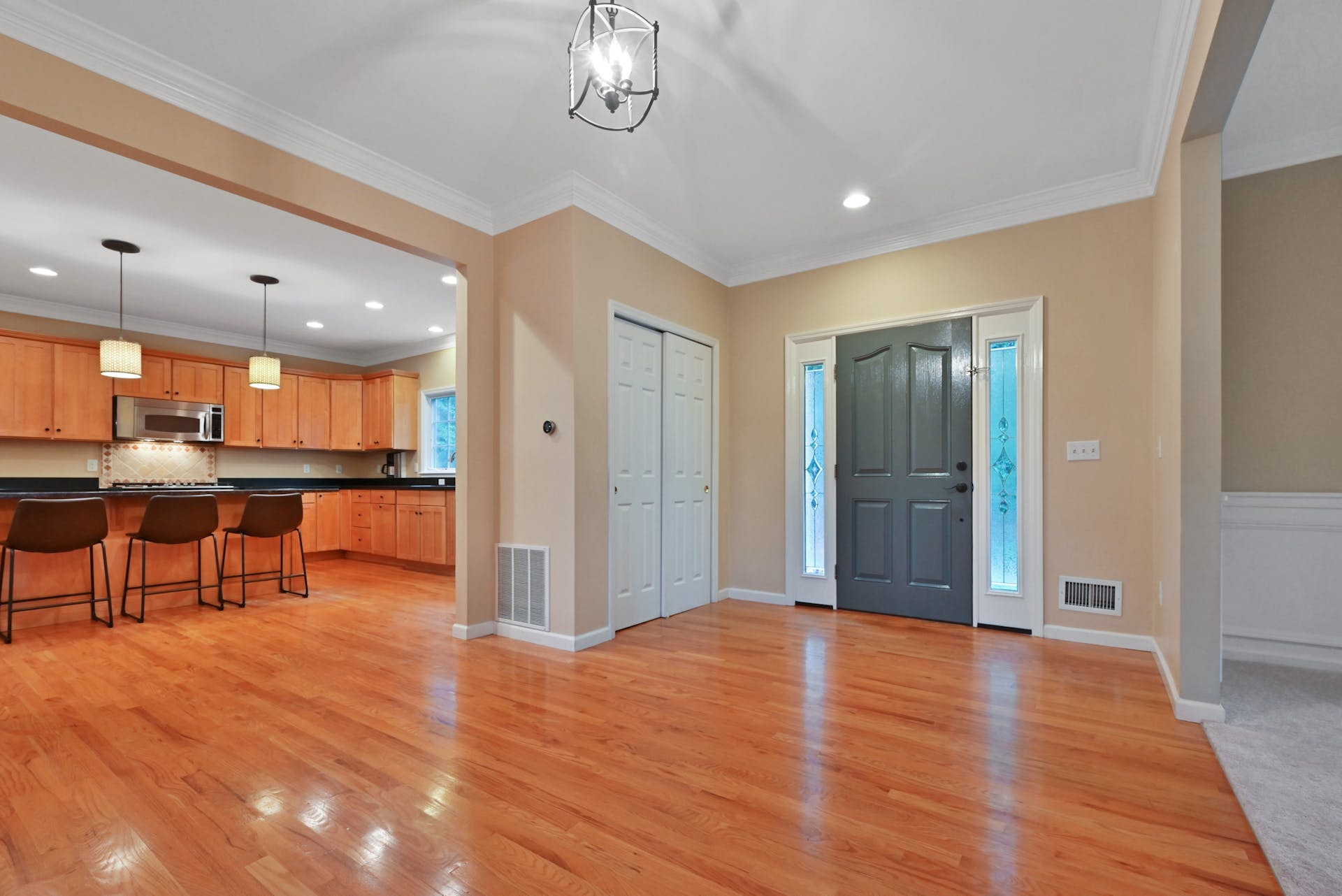 280 Airmount Ave