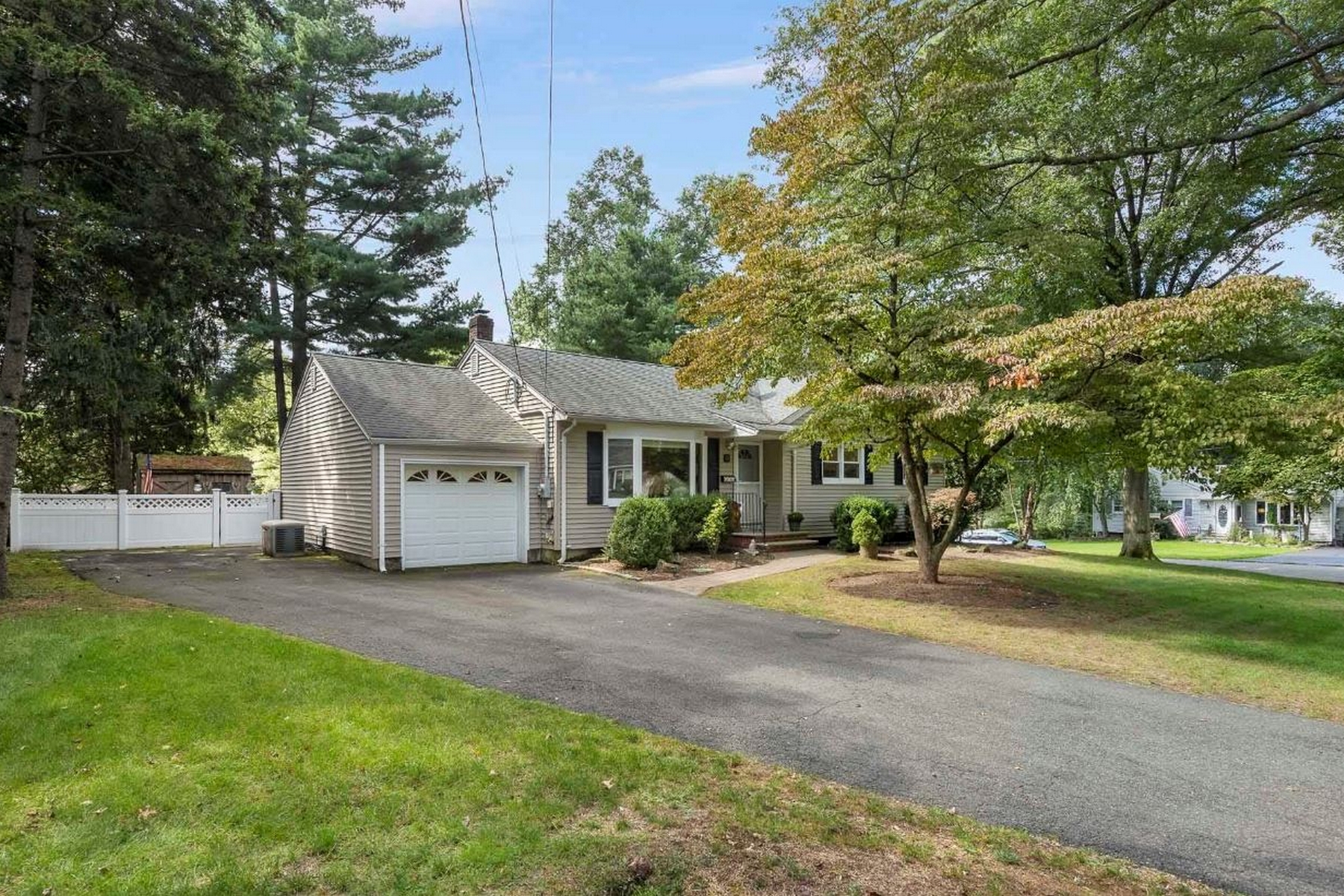 14 Meadow Ct