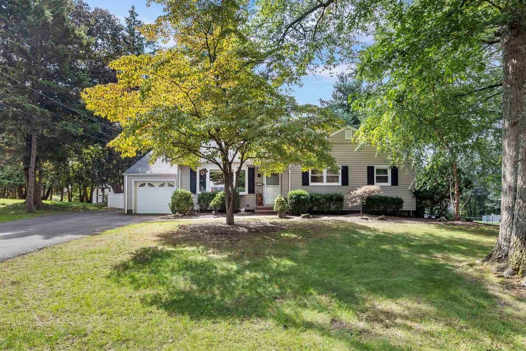 14 Meadow Ct