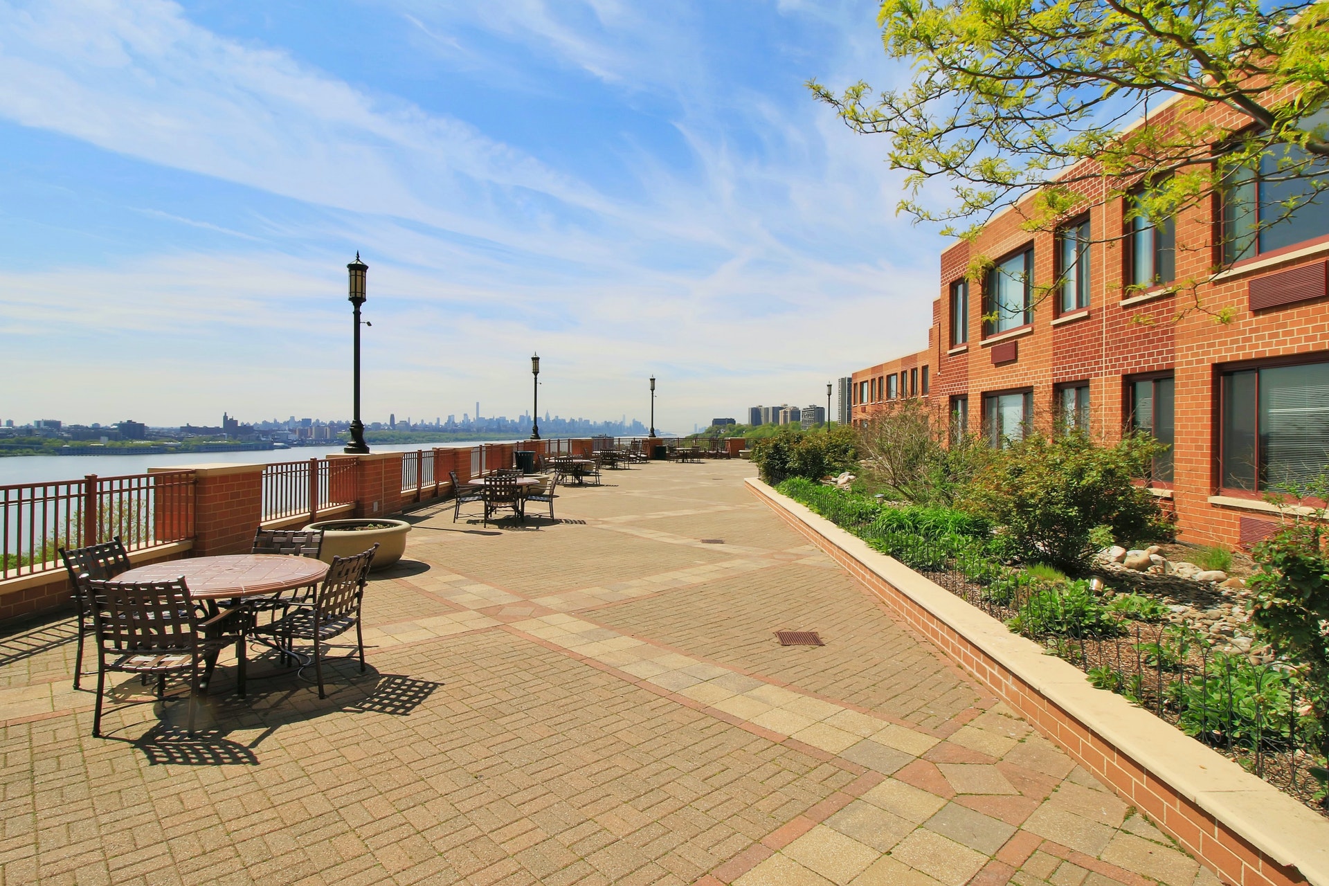 100 Old Palisade Rd, Unit 2807