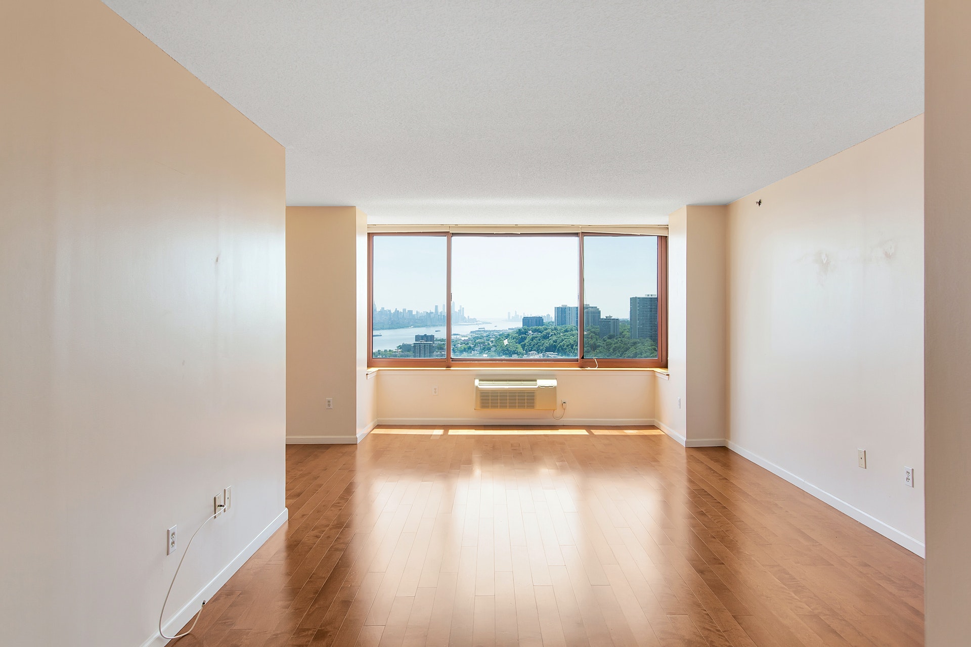 100 Old Palisade Rd, Unit 2807