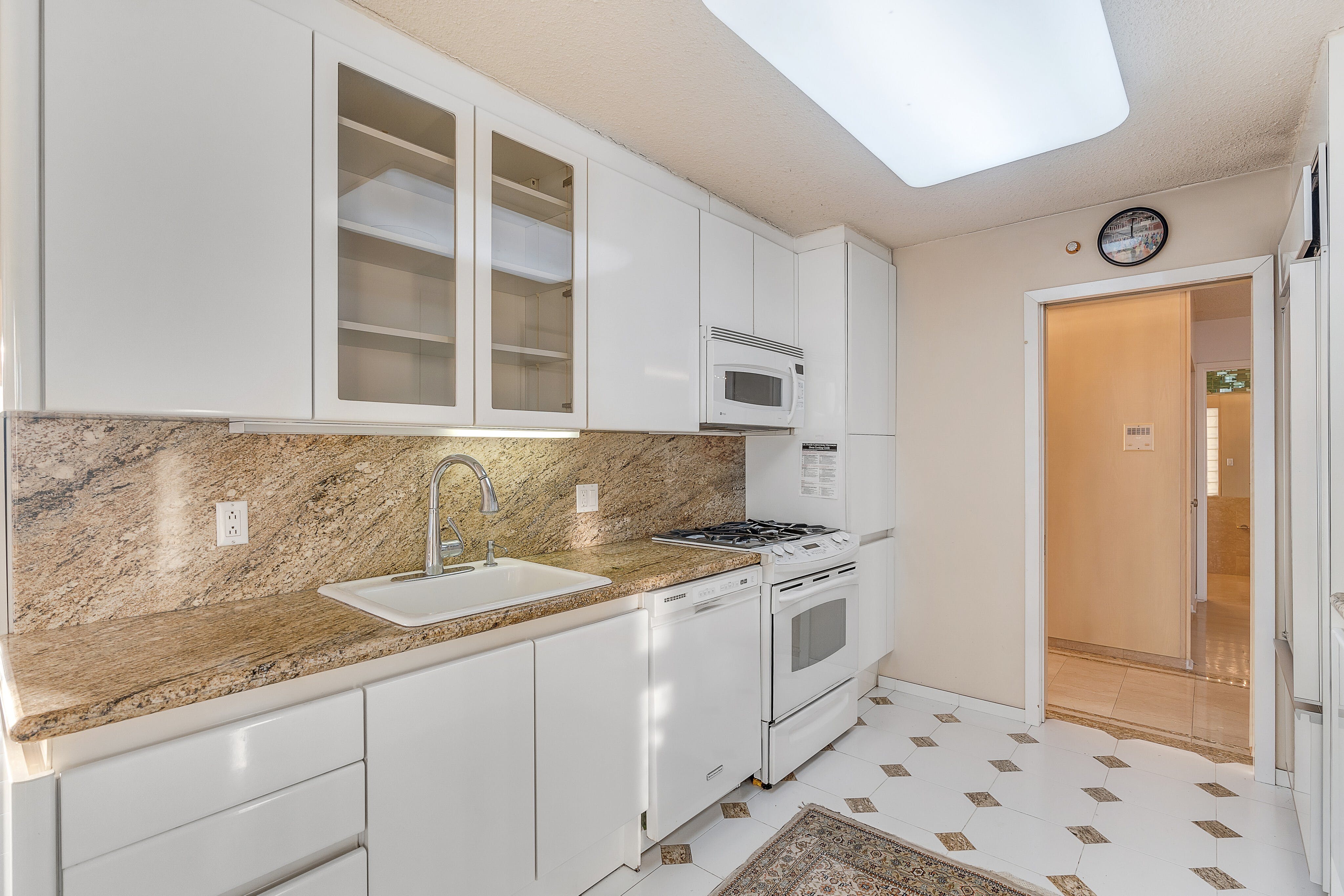1600 Parker Avenue Unit# 15G/H