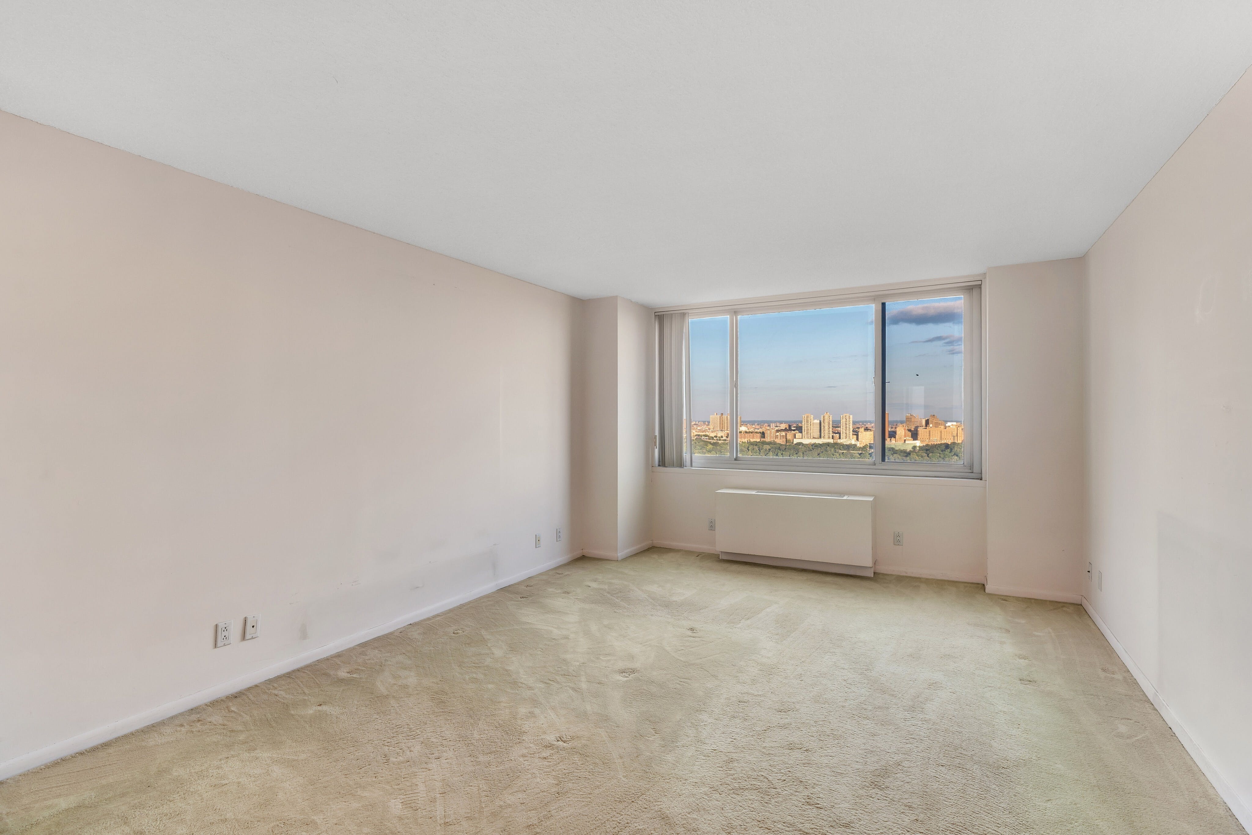 1600 Parker Avenue Unit# 15G/H