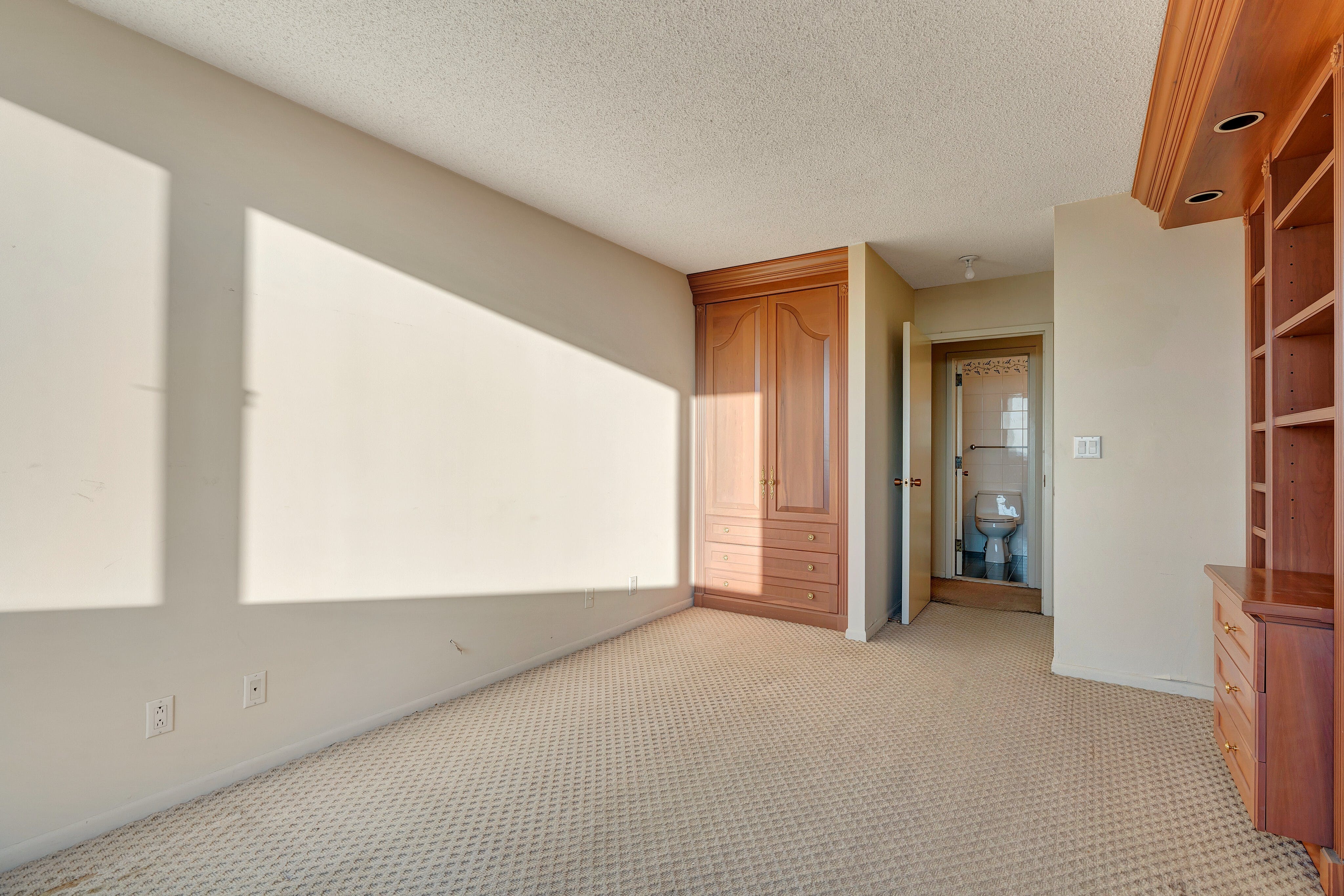 1600 Parker Avenue Unit# 15G/H