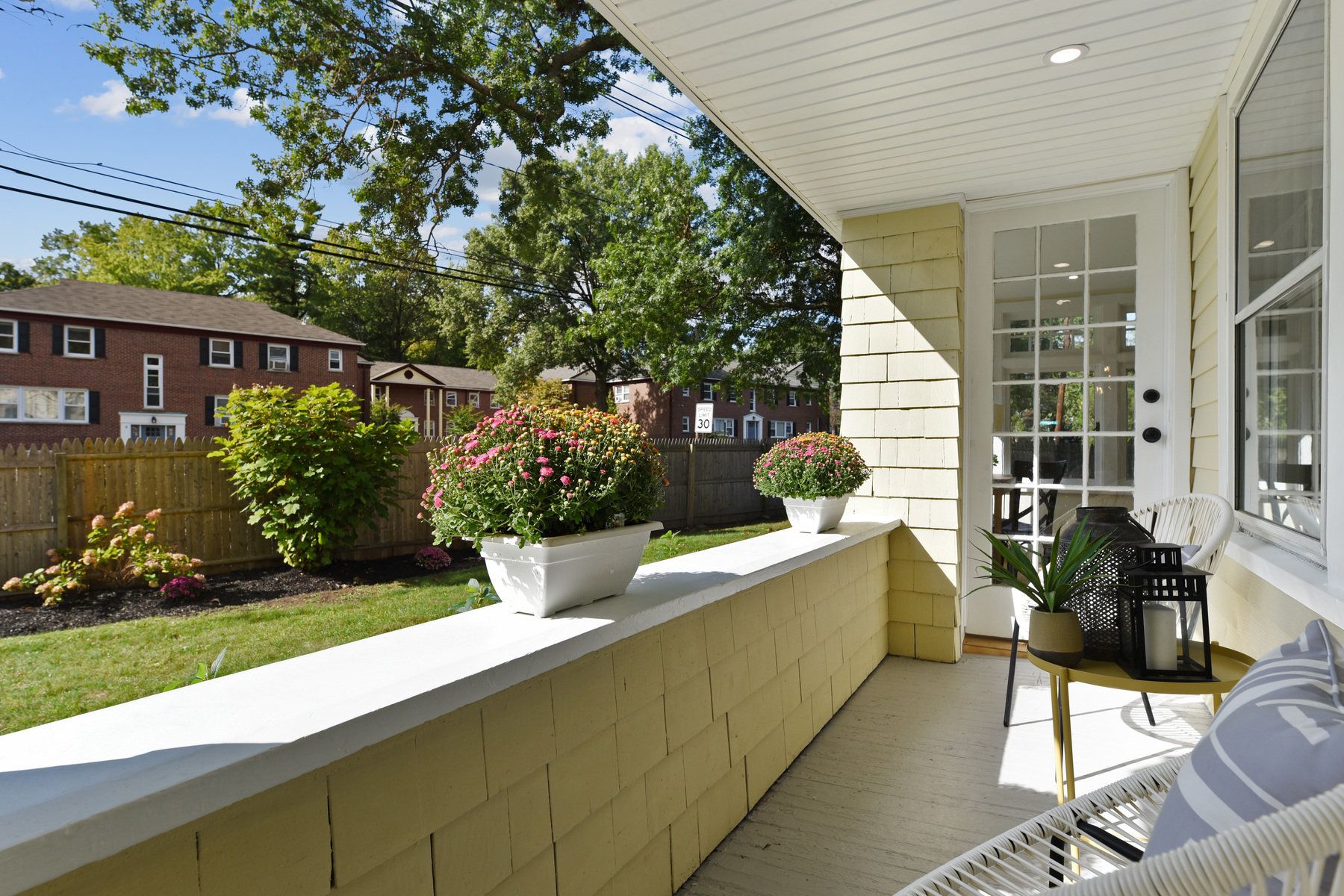 653 Valley Road