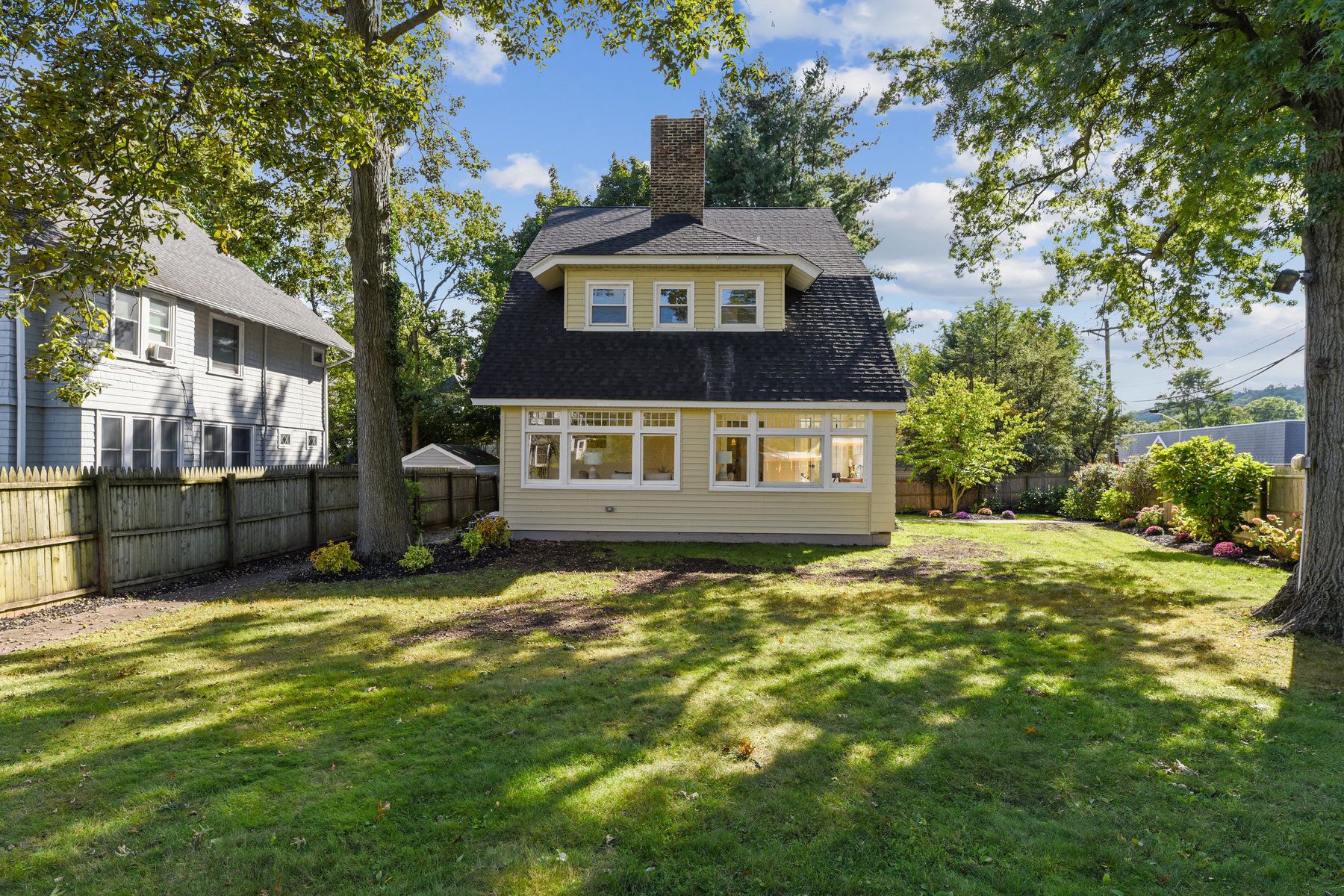 653 Valley Road