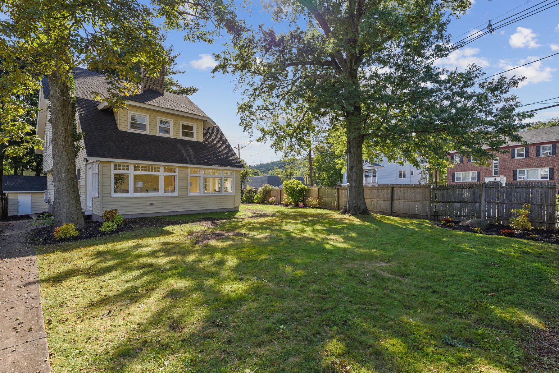 653 Valley Road