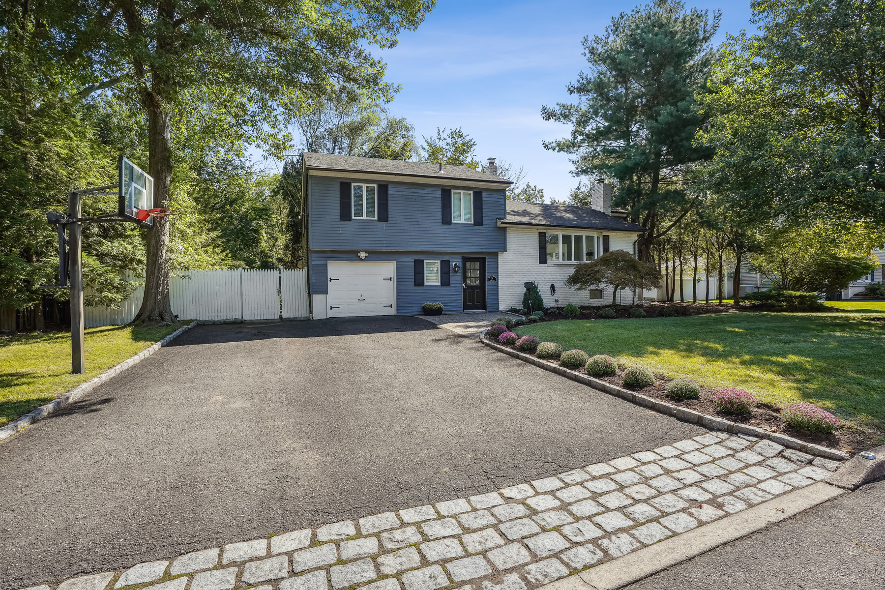 58 Pierce Ave